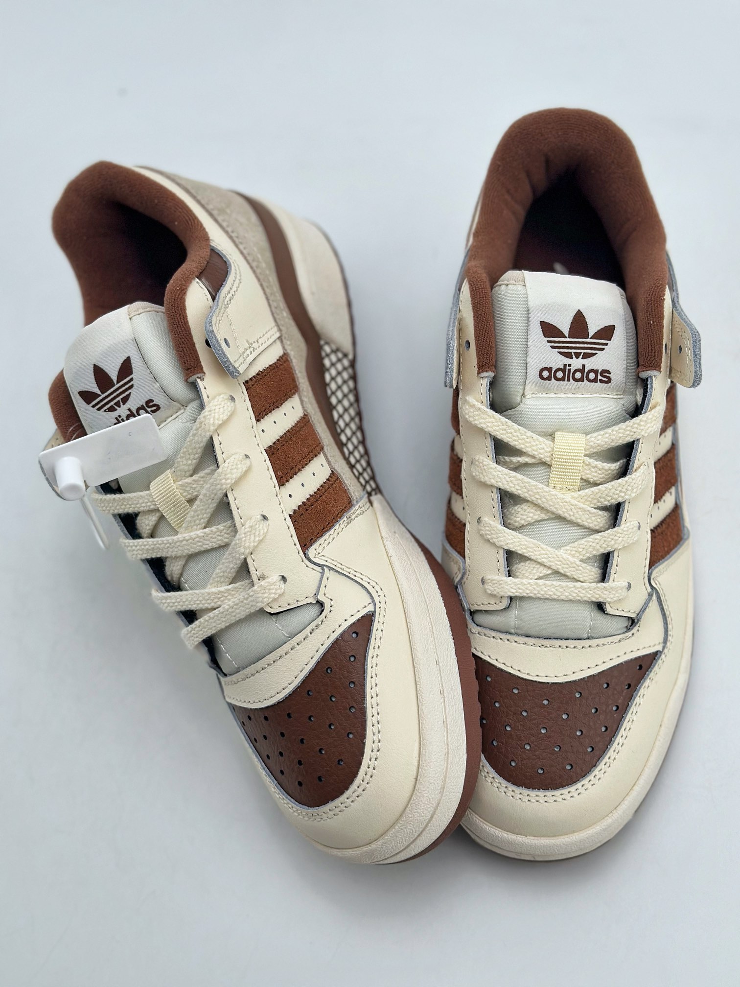 240 海外渠道版 原盒原标 Adidas Forum Low CL 三叶草低邦板鞋  IG3900