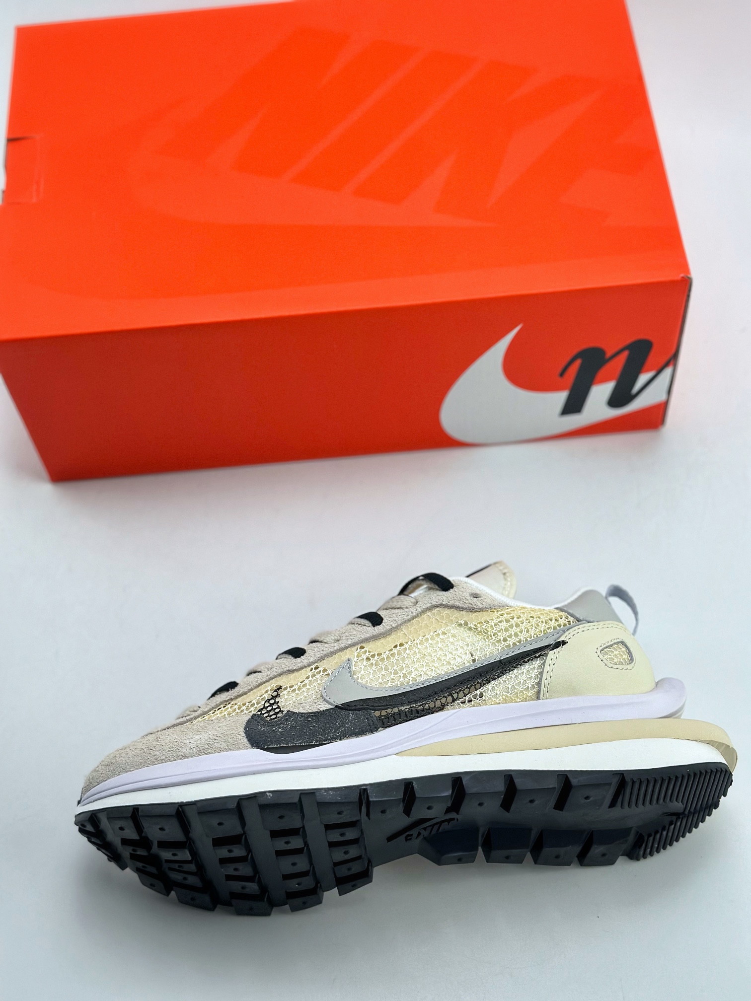 240 Sacai x NIKE VAPORWAFFLE 白黑 联名解构走秀款 CV1363-101