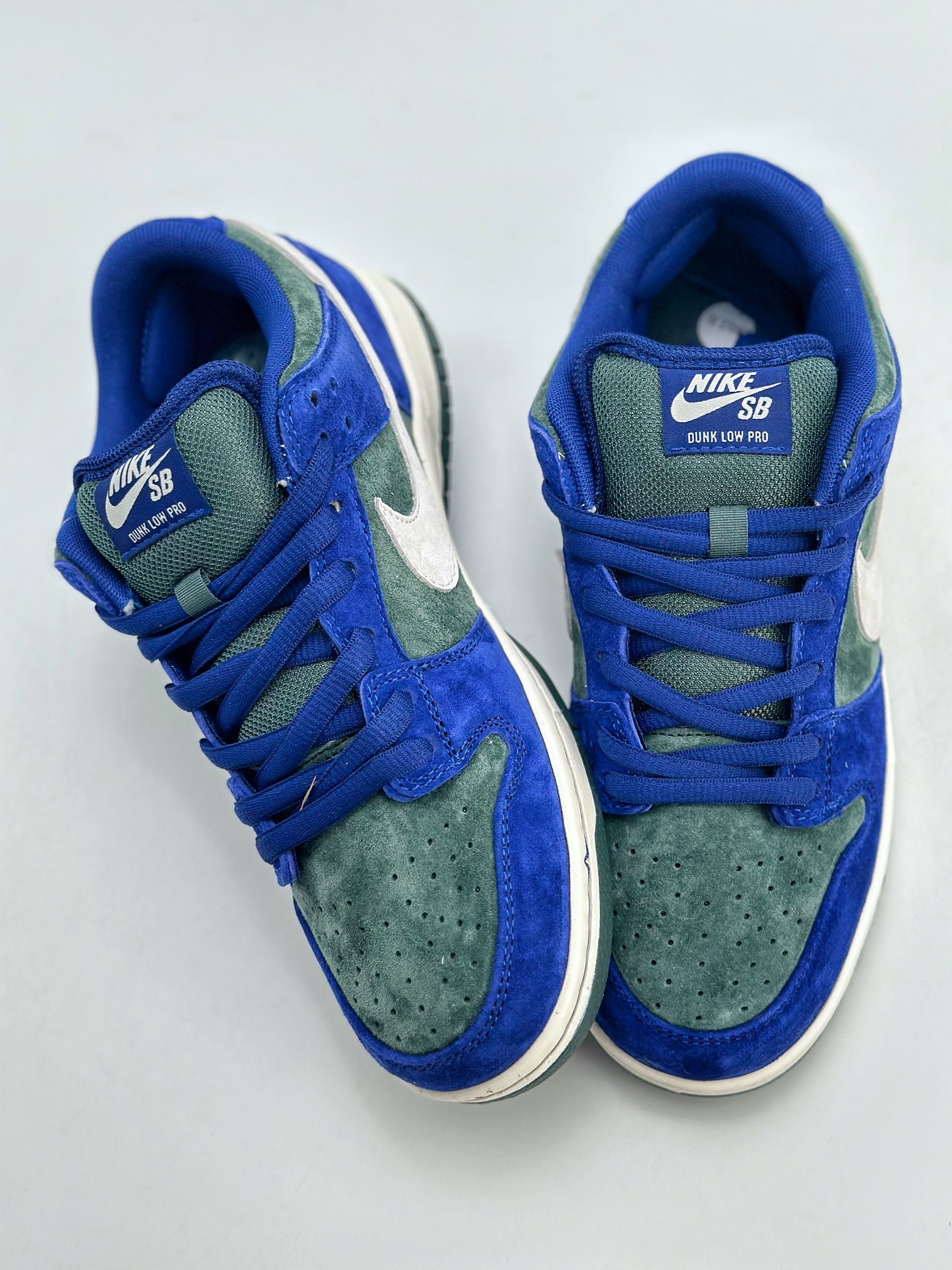 210 NIKE SB Dunk Low "Deep Royal Blue" 绿蓝白 HF3704-400