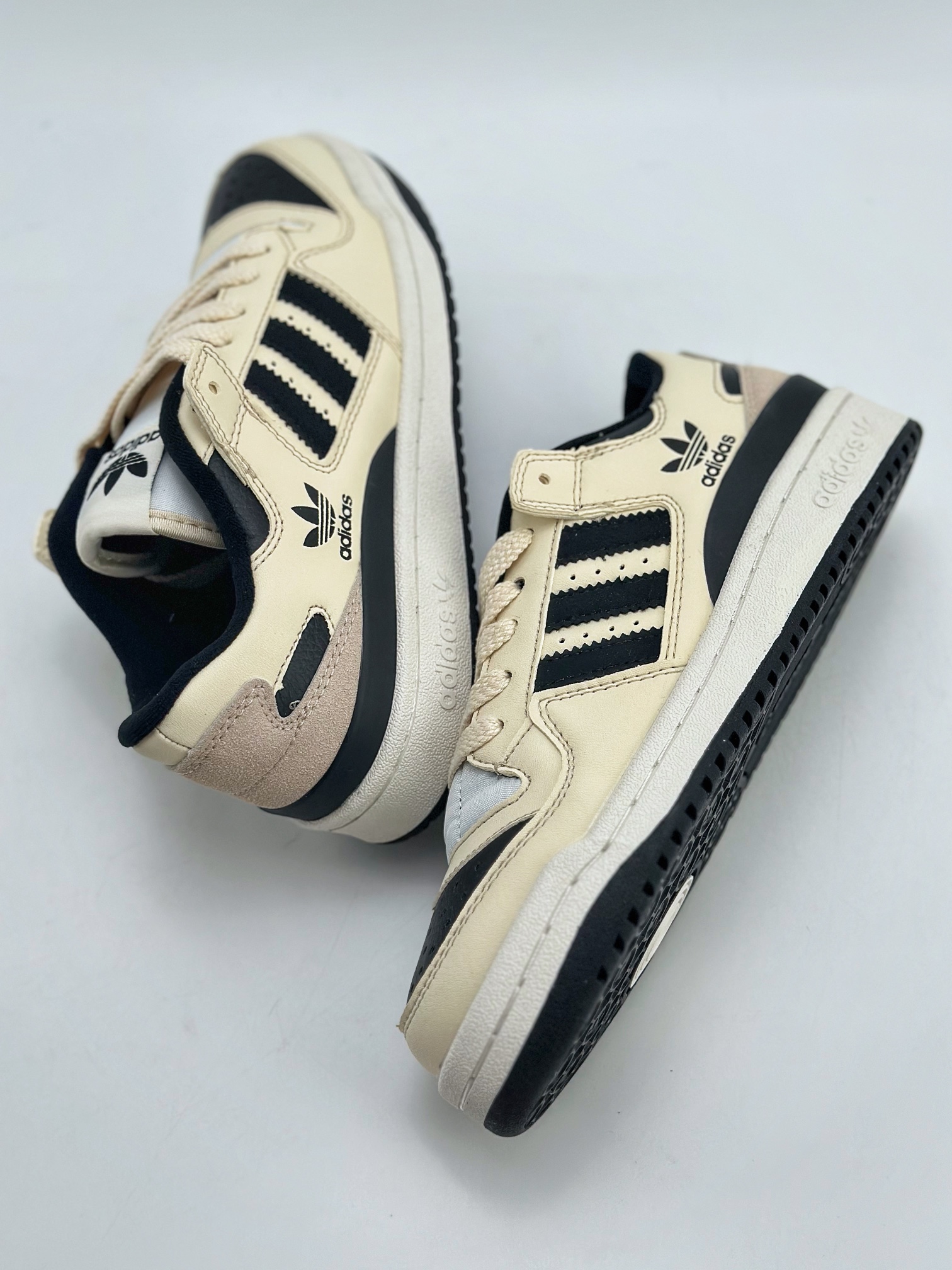 150 Adidas Forum Low CL 三叶草低邦 IG3901