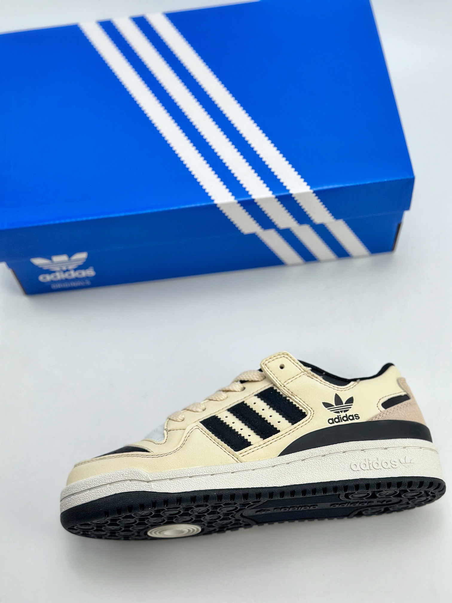 150 Adidas Forum Low CL 三叶草低邦 IG3901