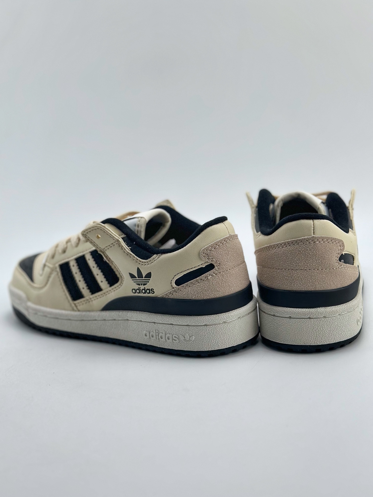 150 Adidas Forum Low CL 三叶草低邦 IG3901