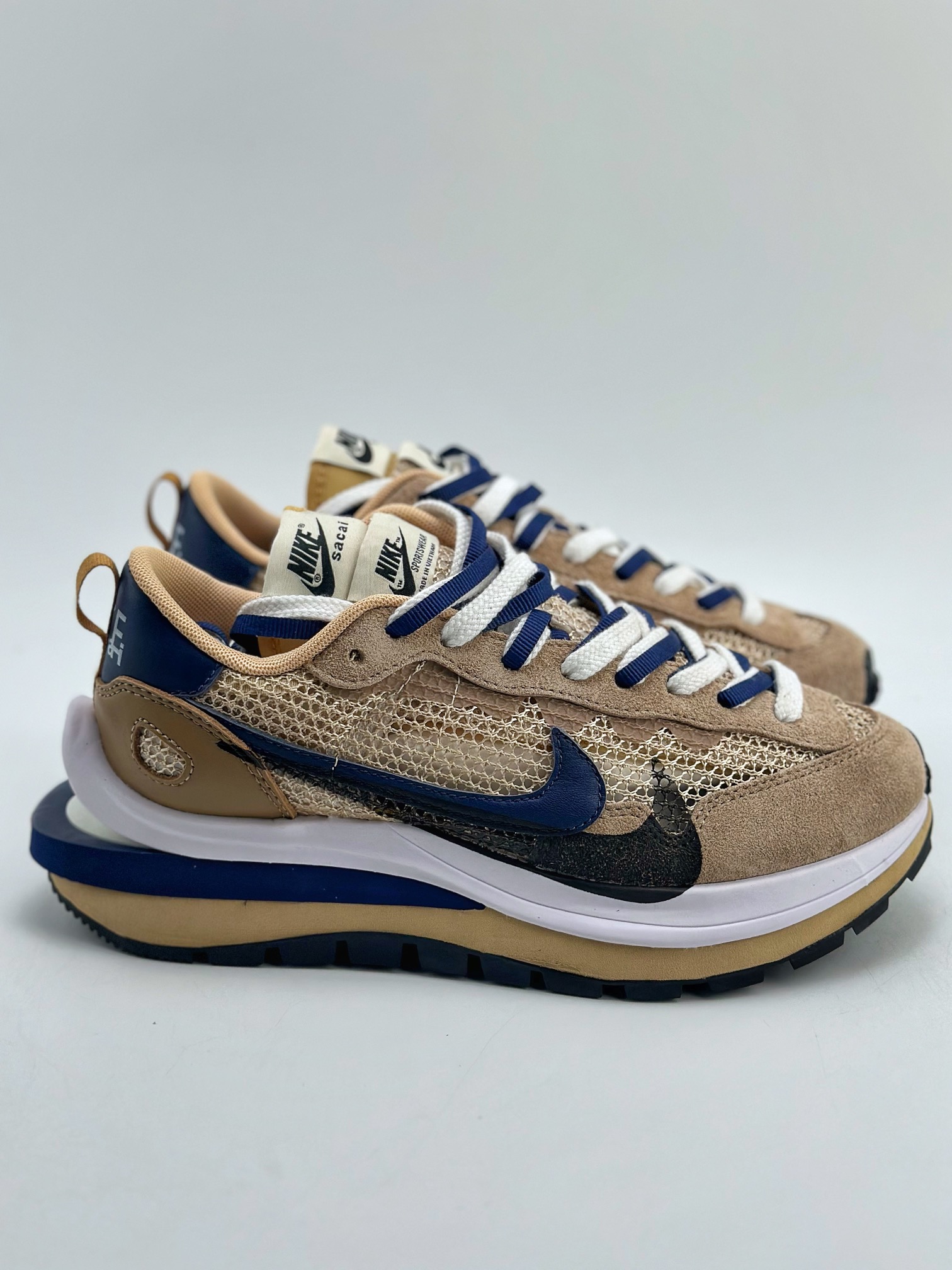 260 Sacai x NIKE VAPORWAFFLE sesame and blue void 芝麻 CV1363-102