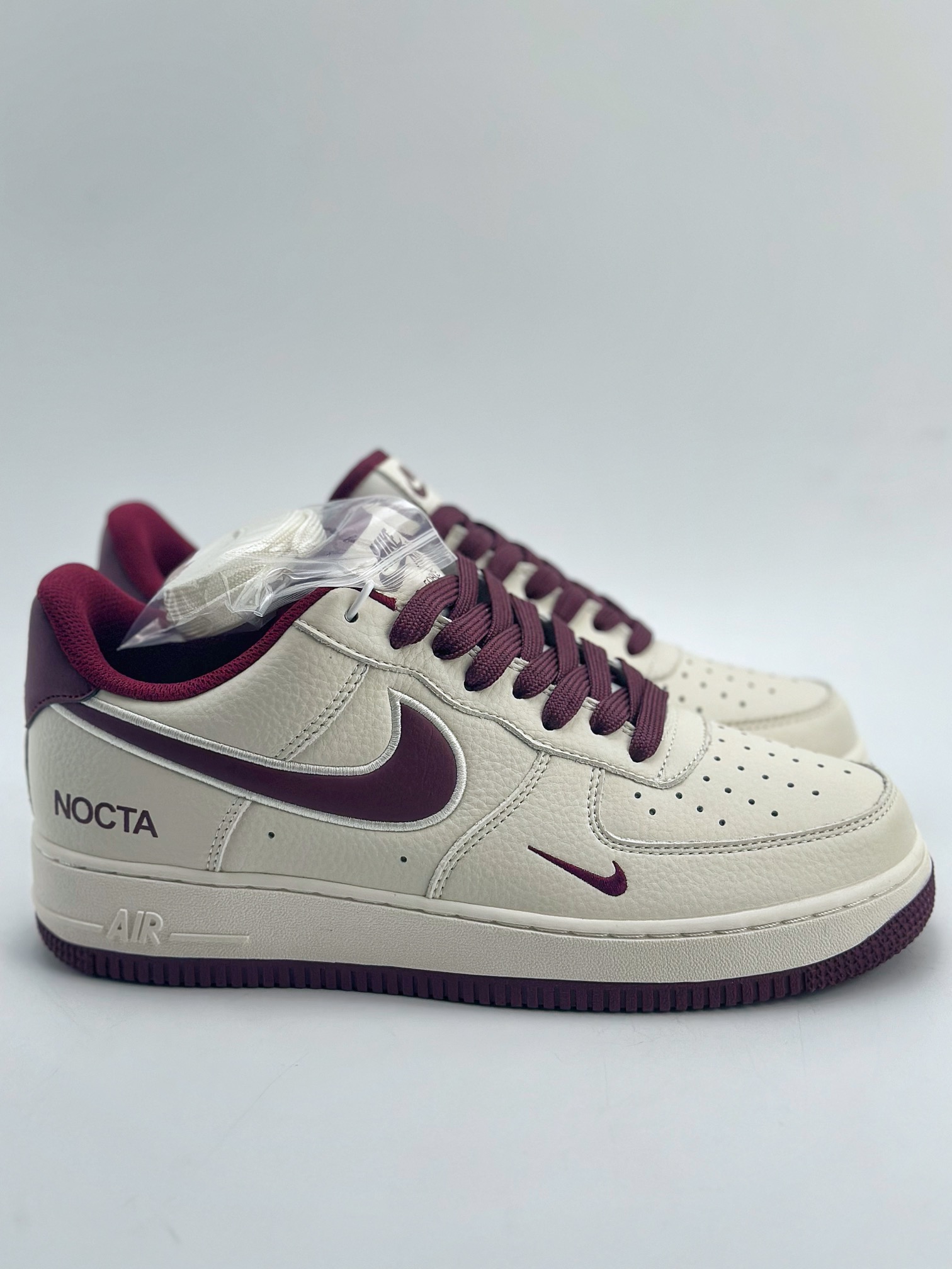 240 Nike Air Force 1 Low 07 x NOCTA 白酒红 NO0224-022