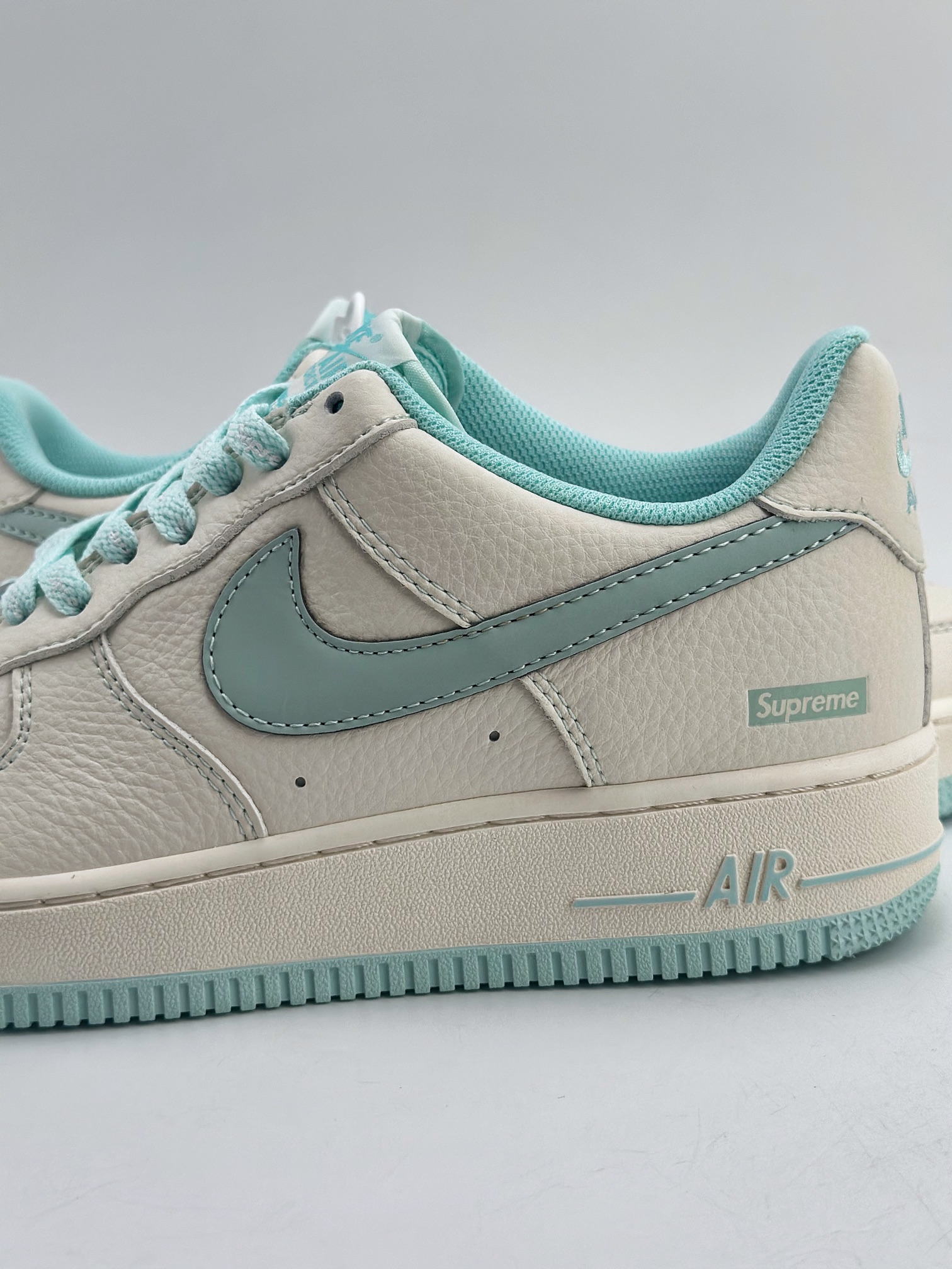 200 Nike Air Force 1 Low 07 x Supreme 白青 SU0220-006