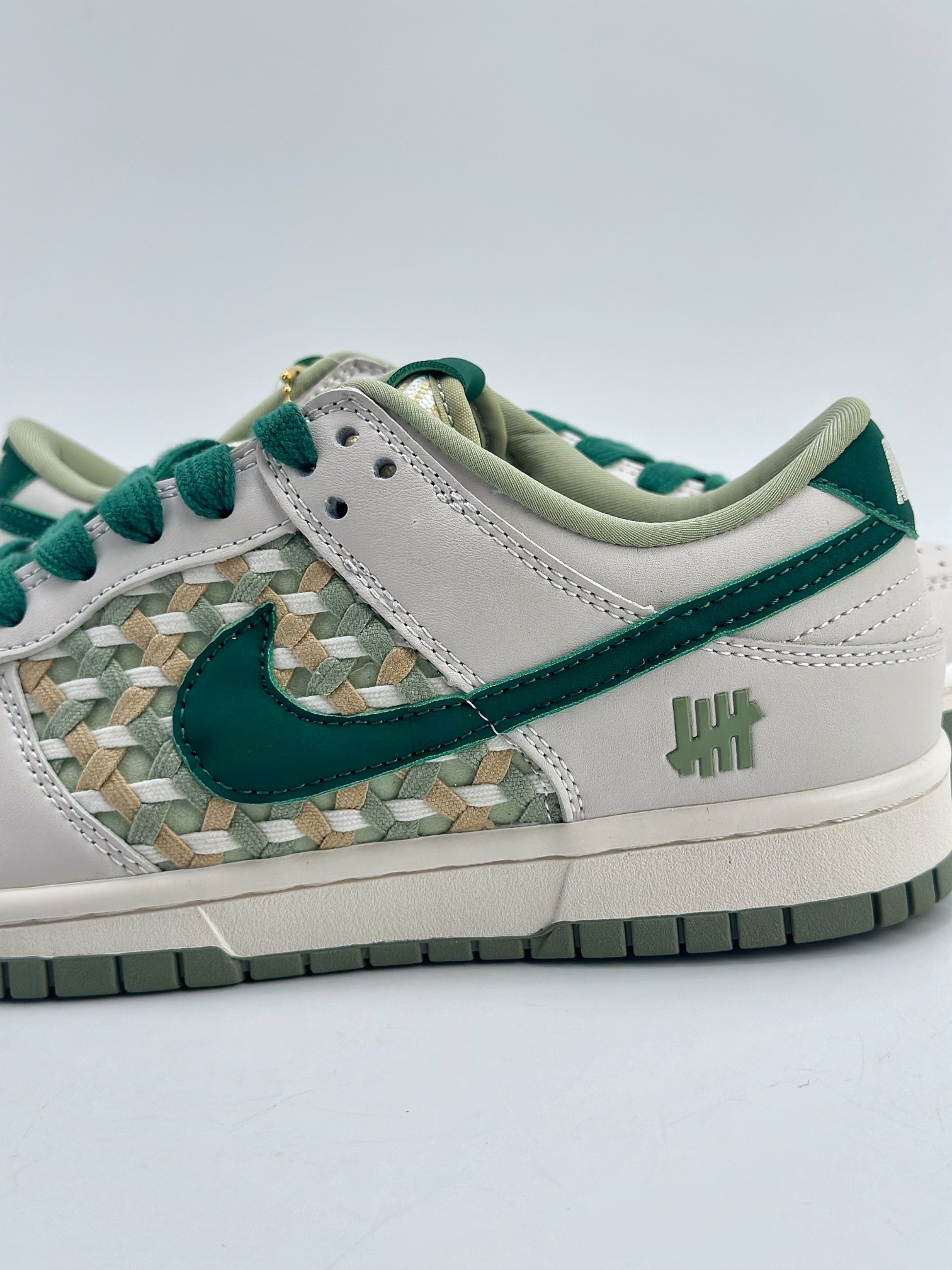 280 Nike SB Dunk Low x Undefeated 白绿小勾 DQ1098-359