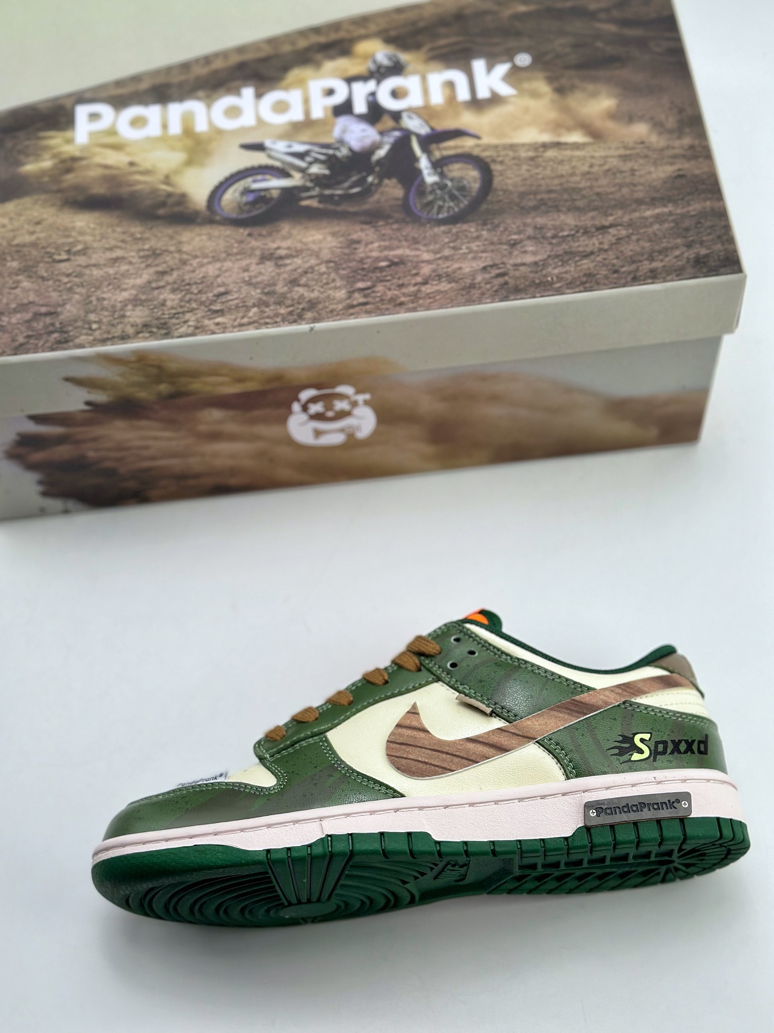 280 Nike SB Dunk Low 熊猫恶作剧 街头竞速 DD1391-300