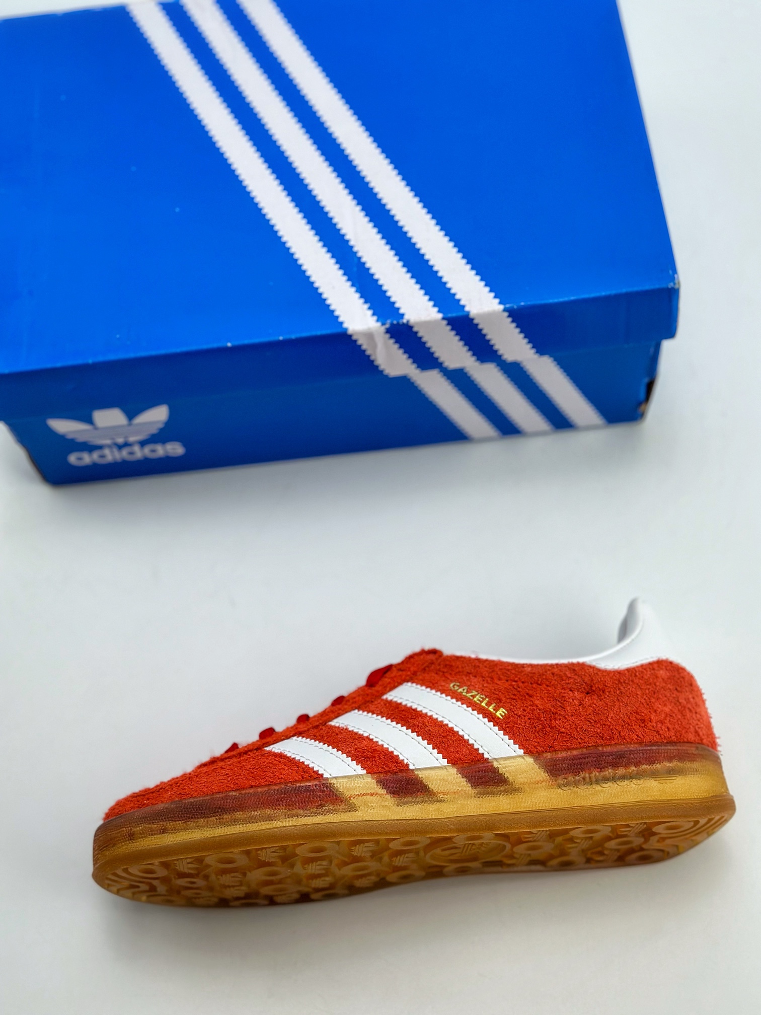 180 adidas Originals Gazelle INdoor 三叶草休闲防滑耐磨低帮板鞋 HQ8718