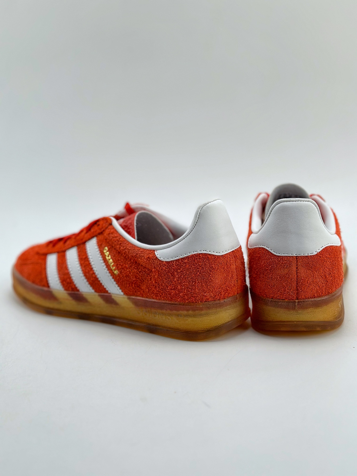 180 adidas Originals Gazelle INdoor 三叶草休闲防滑耐磨低帮板鞋 HQ8718