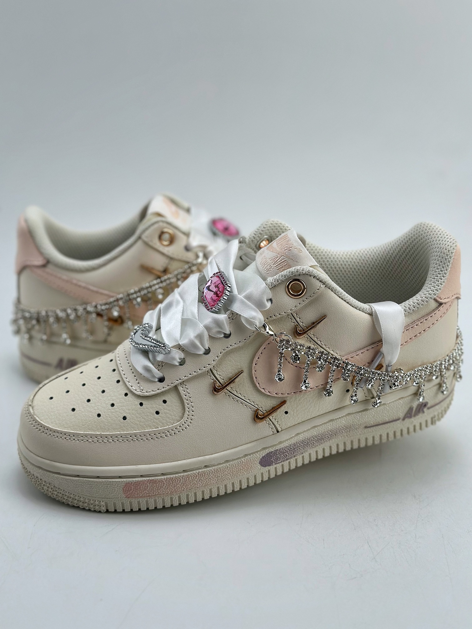 260 Nike Air Force 1 Low 07 可拆卸钻石链条 浪漫邂逅 FV1122-333