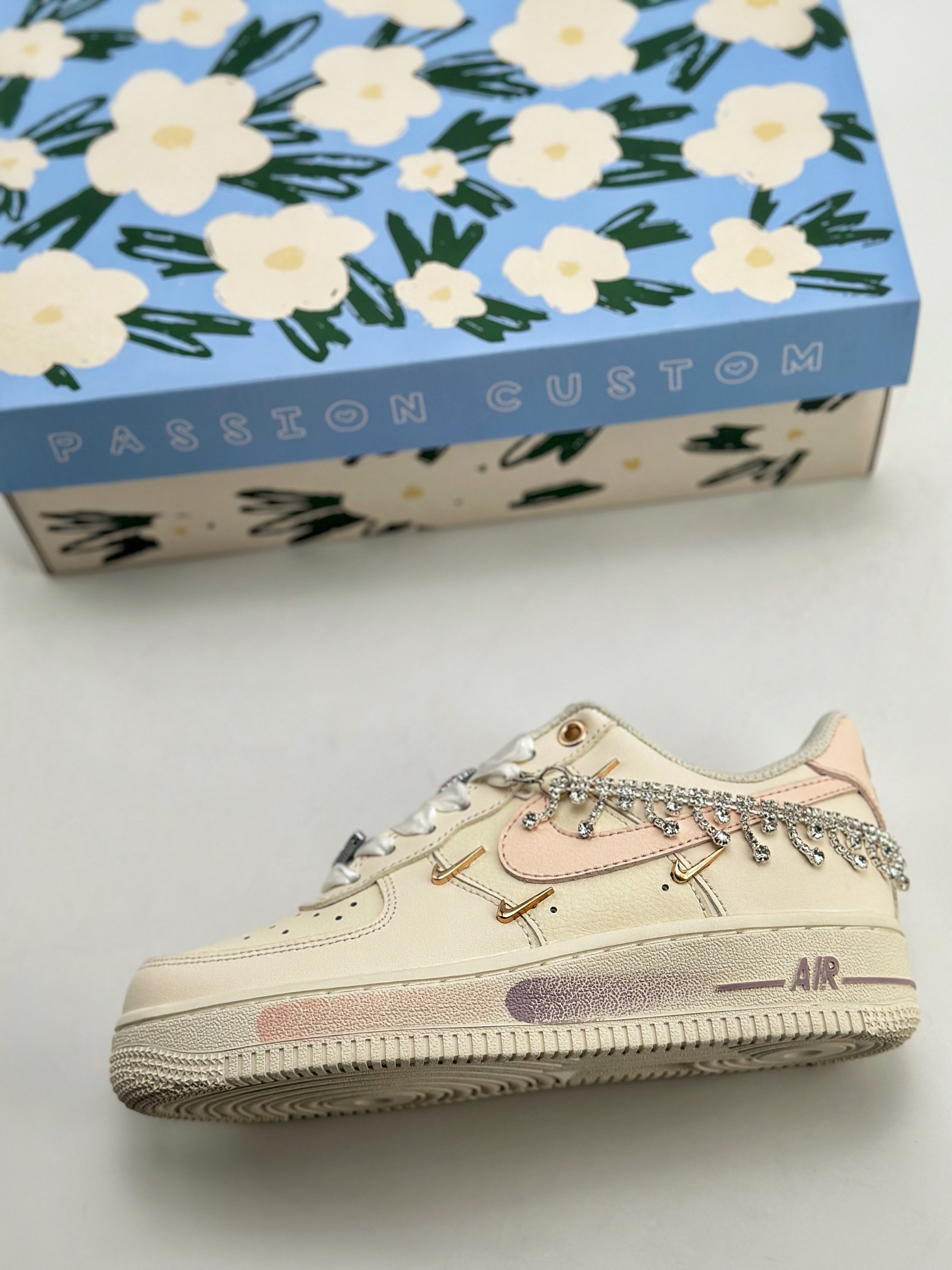 260 Nike Air Force 1 Low 07 可拆卸钻石链条 浪漫邂逅 FV1122-333