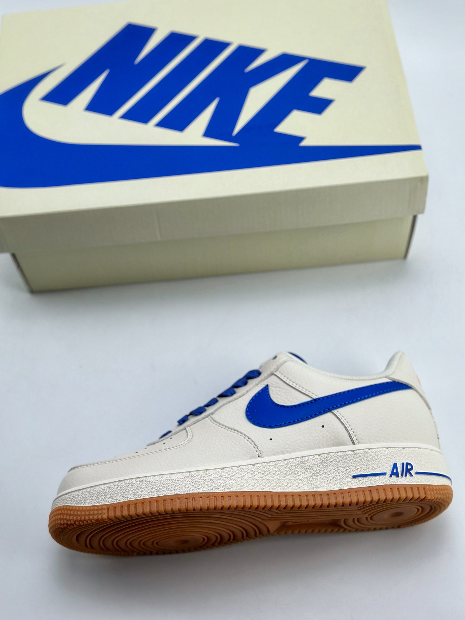 240 Nike Air Force 1 Low 07 米白蓝生胶 NN0613-011