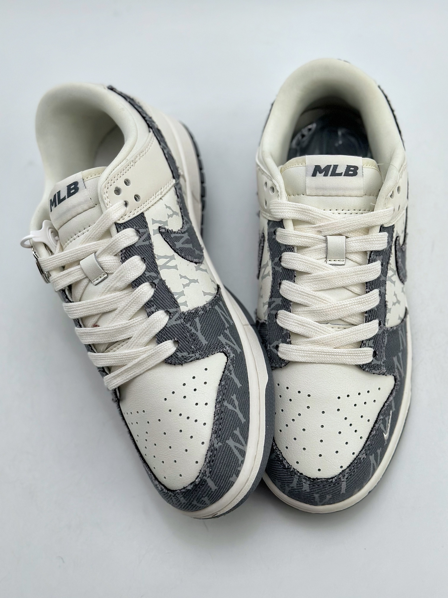 280 Nike SB Dunk Low x MLB 白灰牛仔印花 DQ1098-347