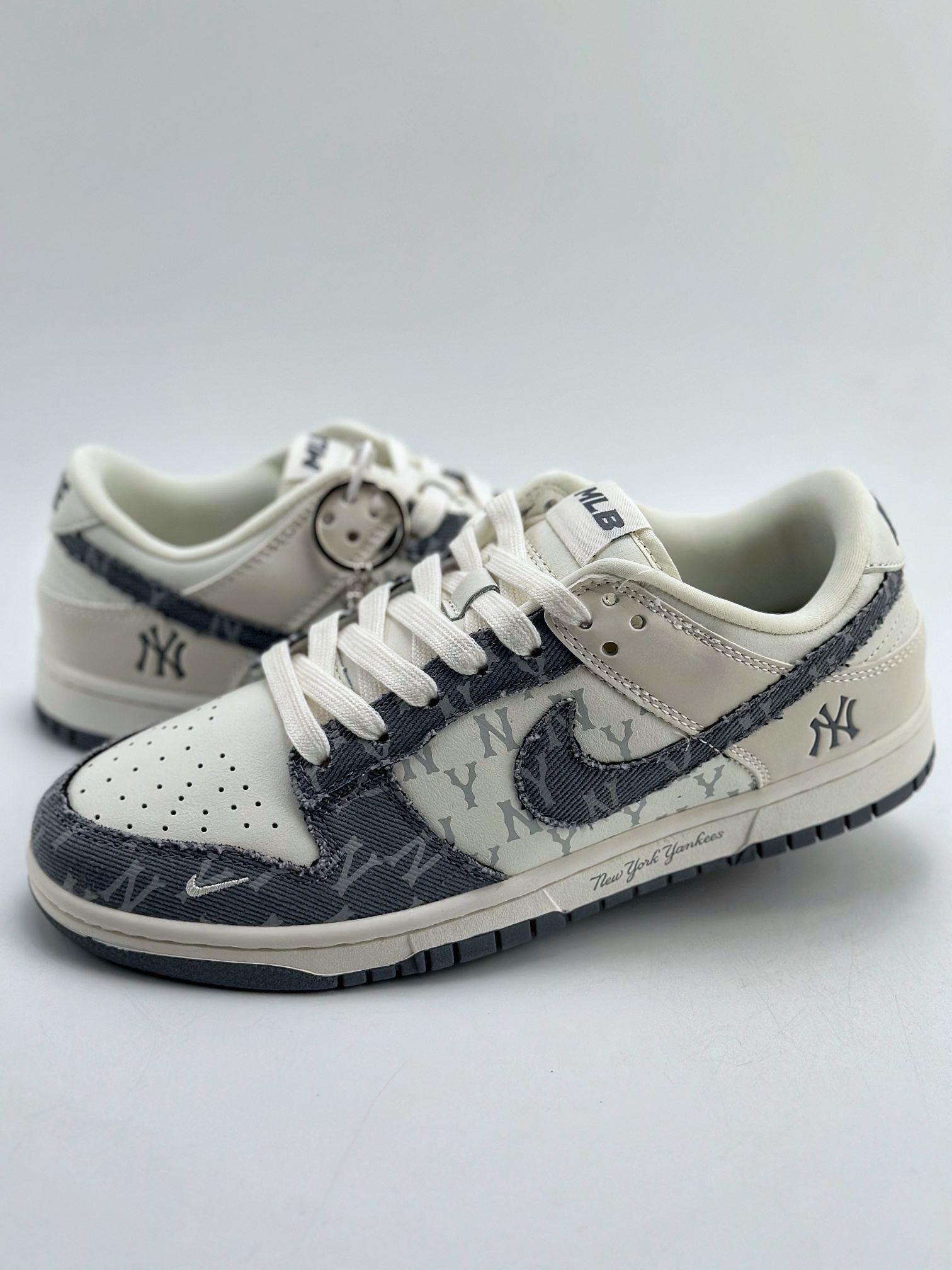 280 Nike SB Dunk Low x MLB 白灰牛仔印花 DQ1098-347