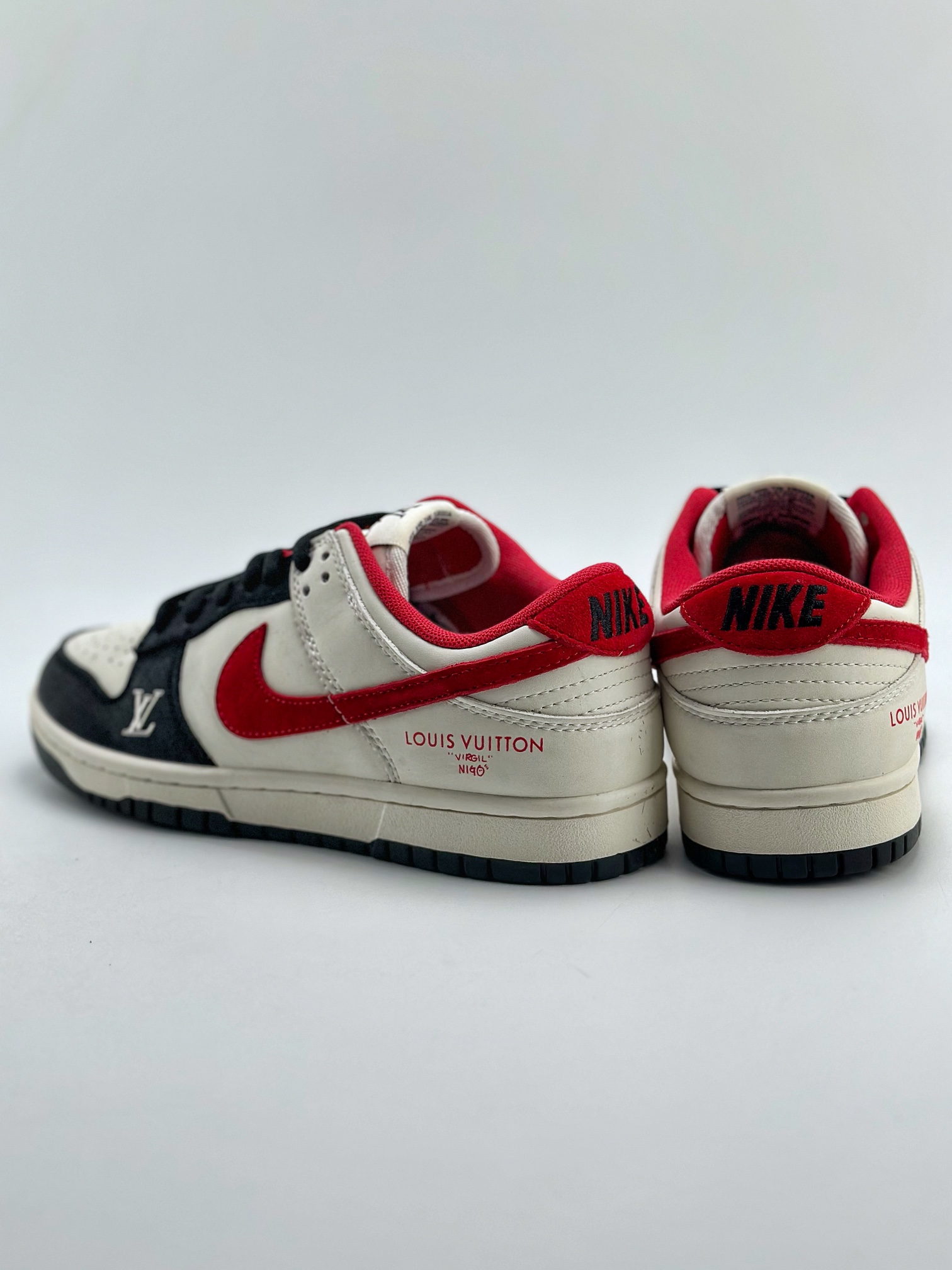 280 Nike SB Dunk Low x Louis Vuitton 白黑红 JH8035-931