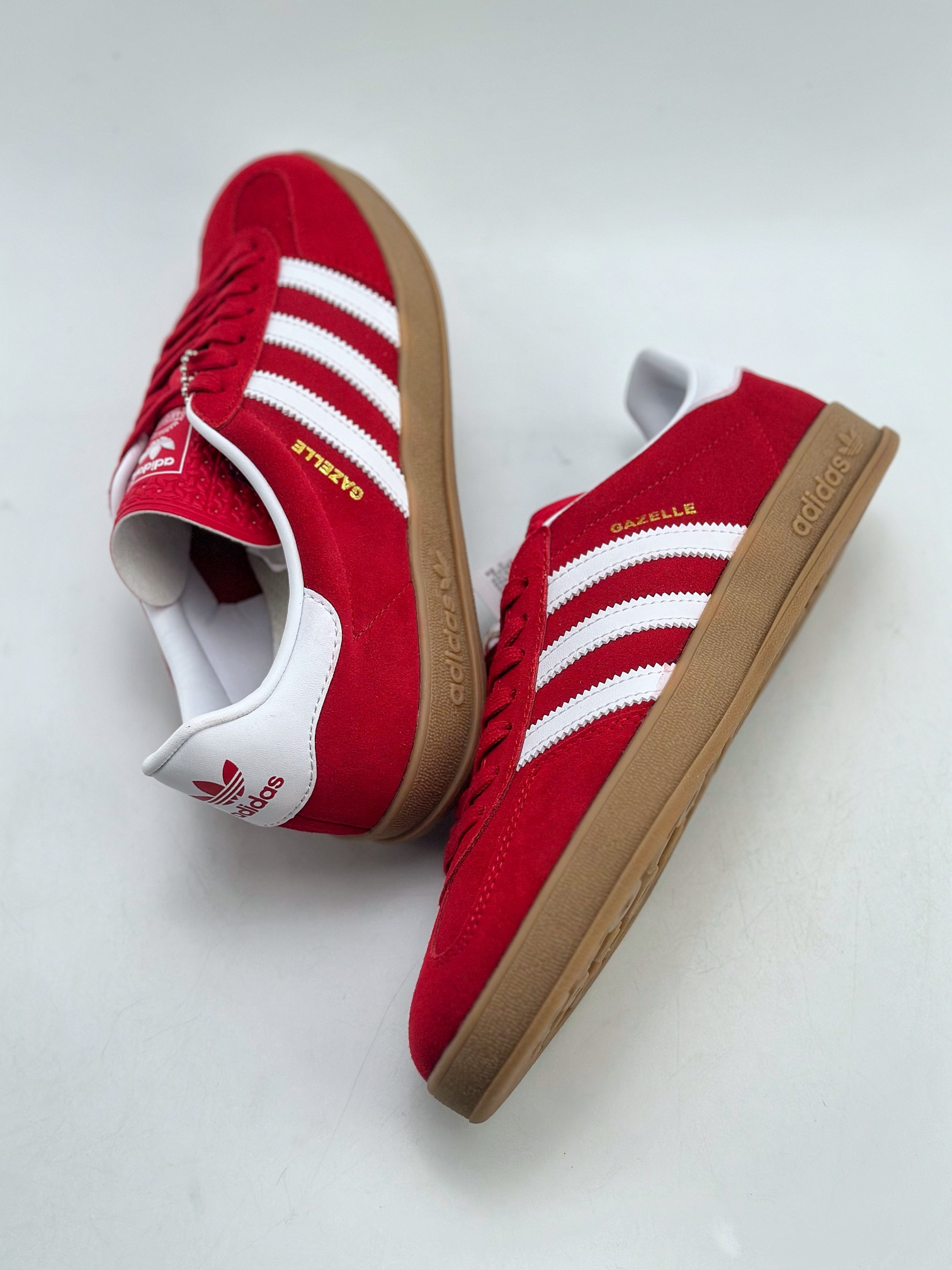 160 adidas Originals Gazelle INdoor 三叶草休闲防滑耐磨低帮板鞋  HO6261