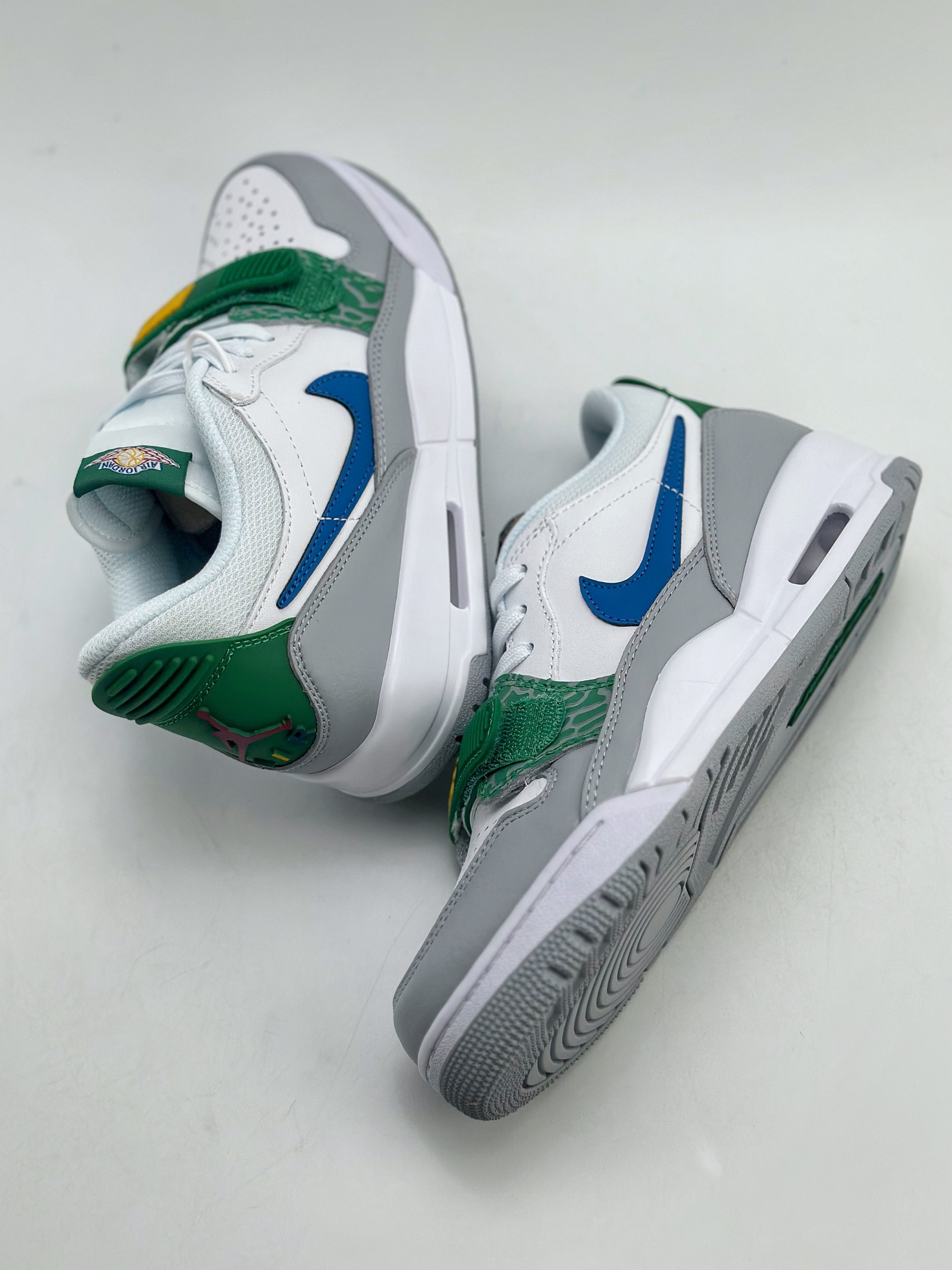 200 Nike Air Jordan Legacy 312 Low 白蓝绿  CD9054-140