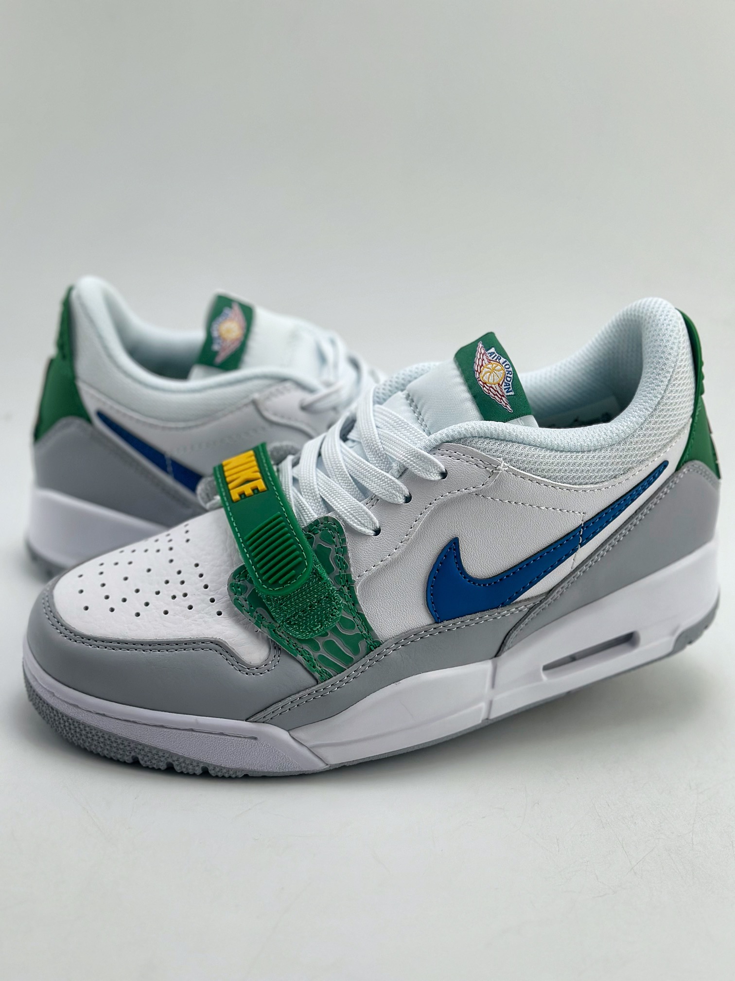 200 Nike Air Jordan Legacy 312 Low 白蓝绿  CD9054-140