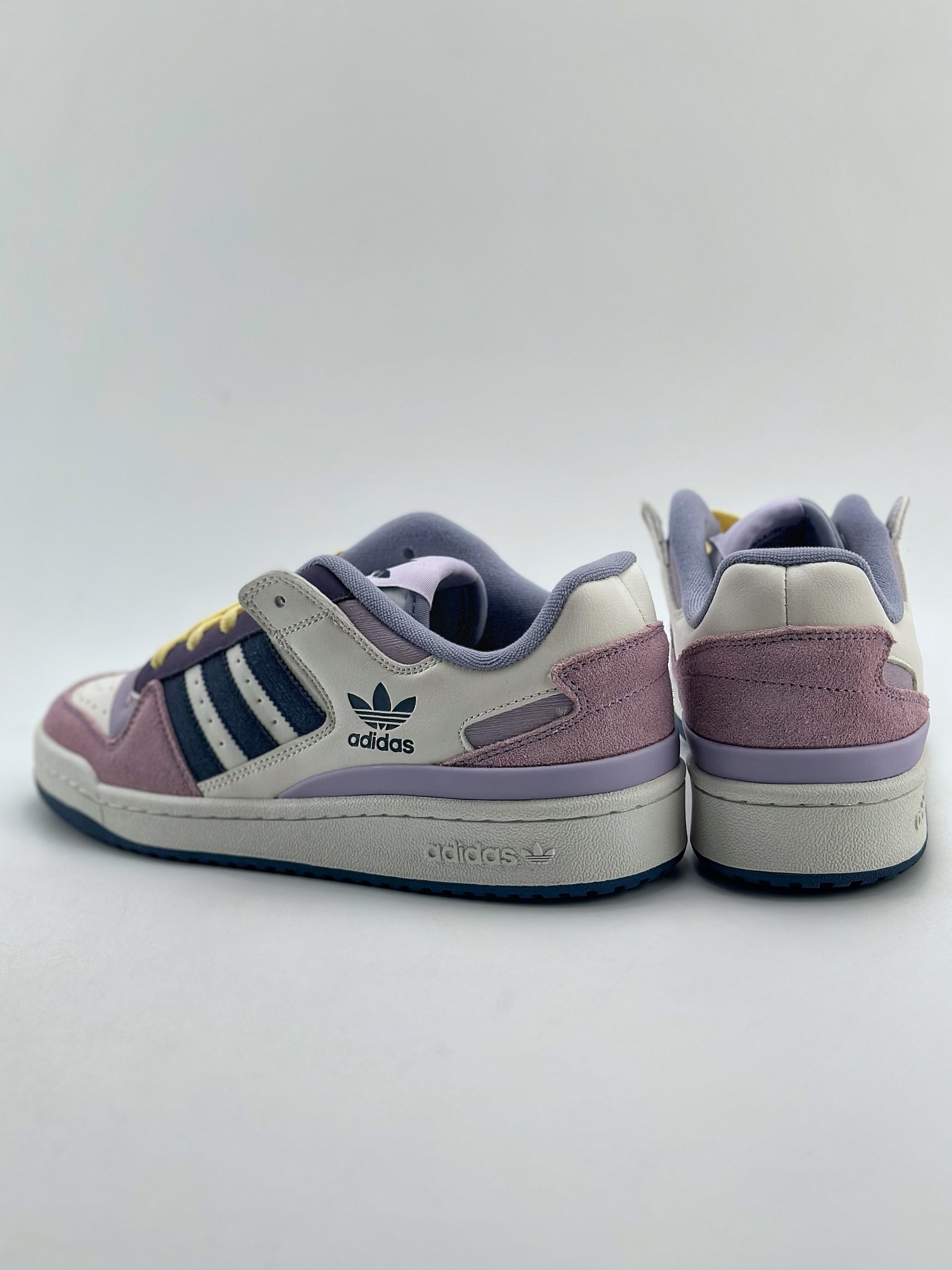 海外渠道版 原盒原标 Adidas Forum Low CL 三叶草低邦经典魔术贴复古板鞋  ID62666C