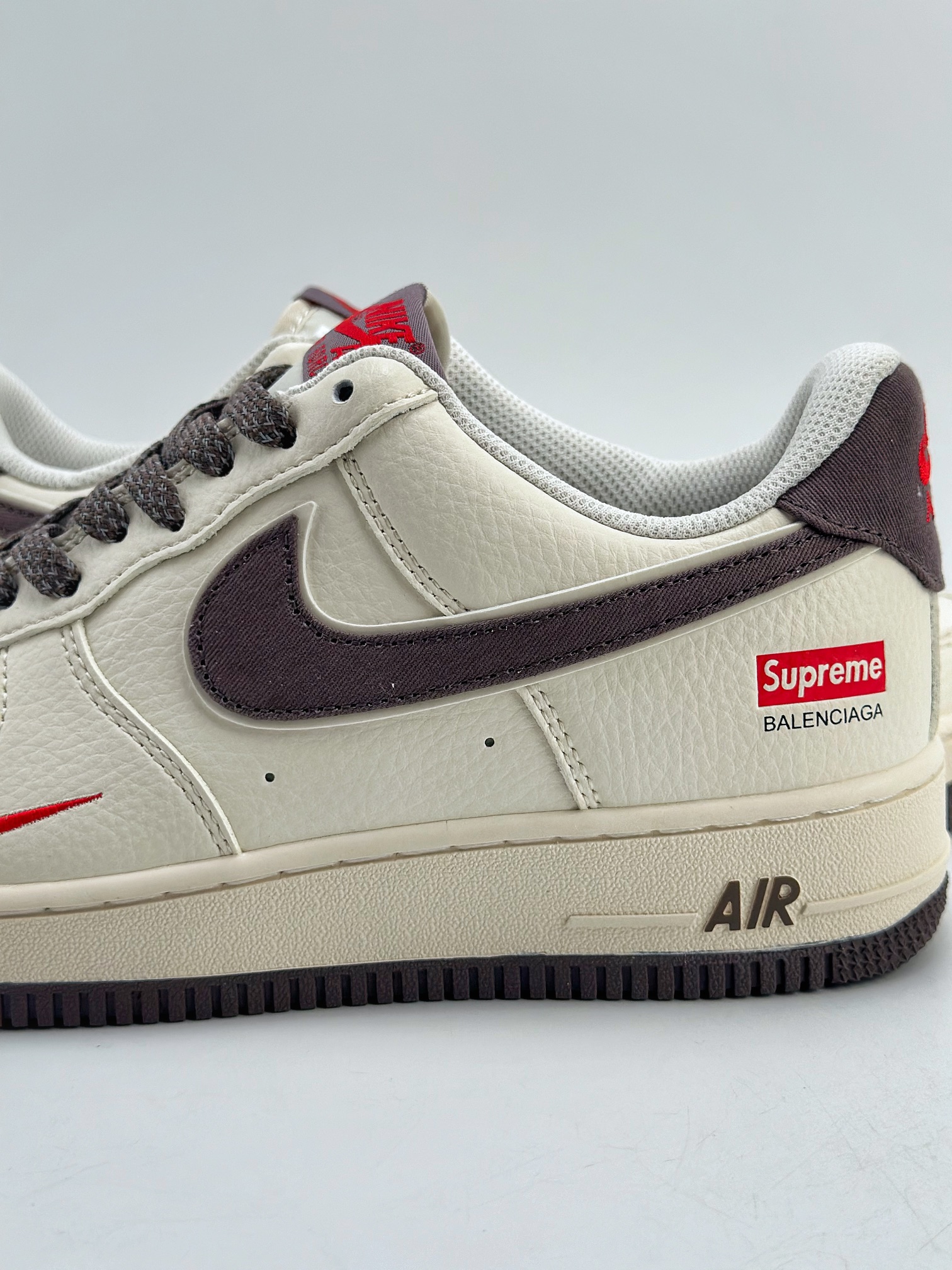 220 Nike Air Force 1 Low 07 x Supreme x Balenciaga 白棕满天星