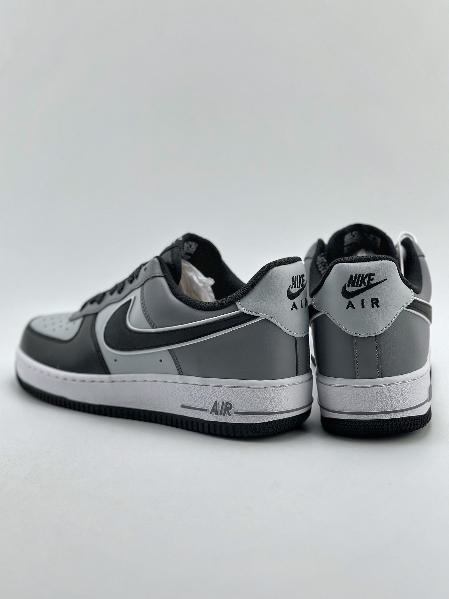 220 Nike Air Force 1 Low 07 黑灰 TP5558-756