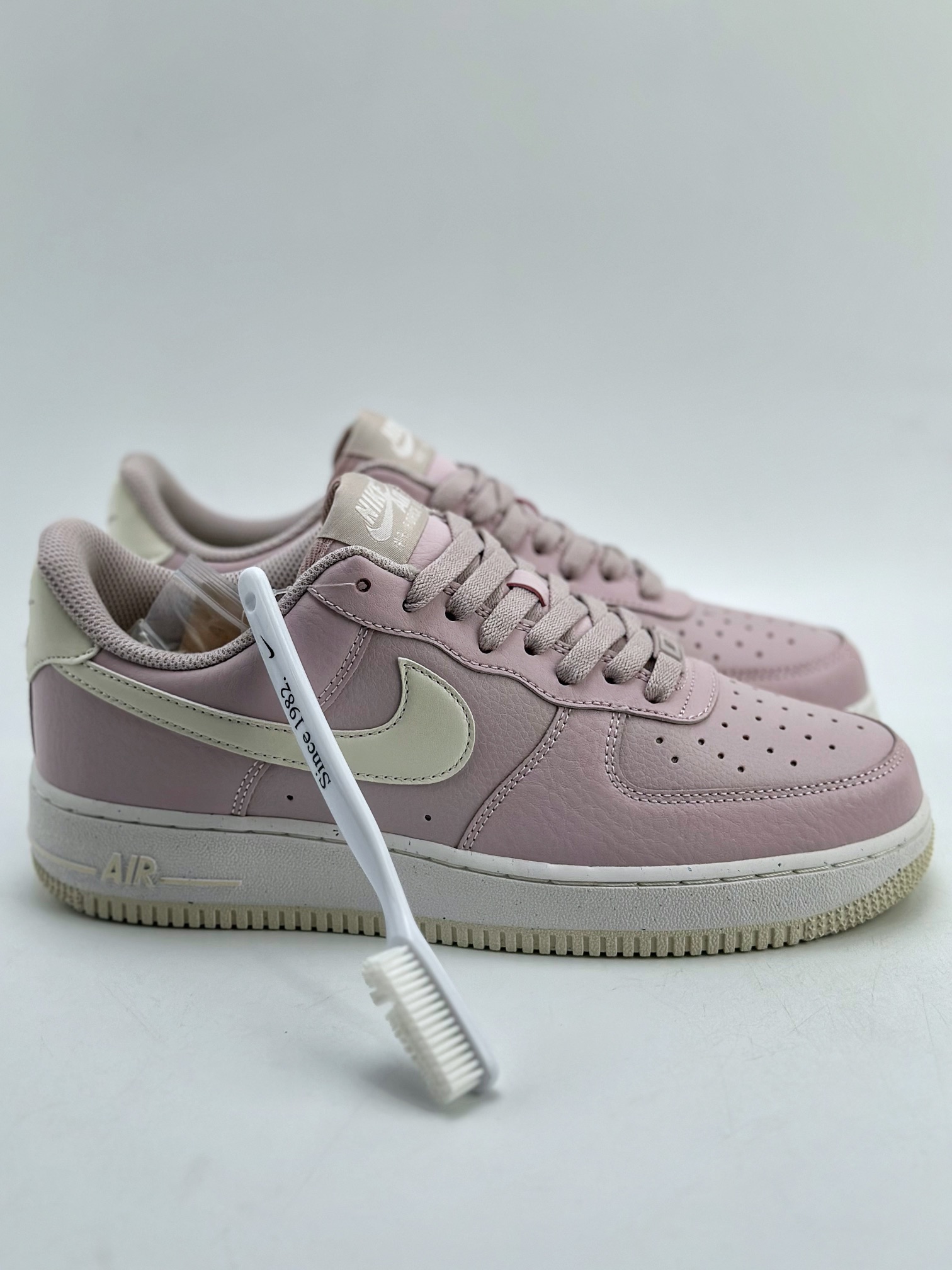 200 Nike Air Force 1 Low 07 Next Nature 粉米 DV3808-001