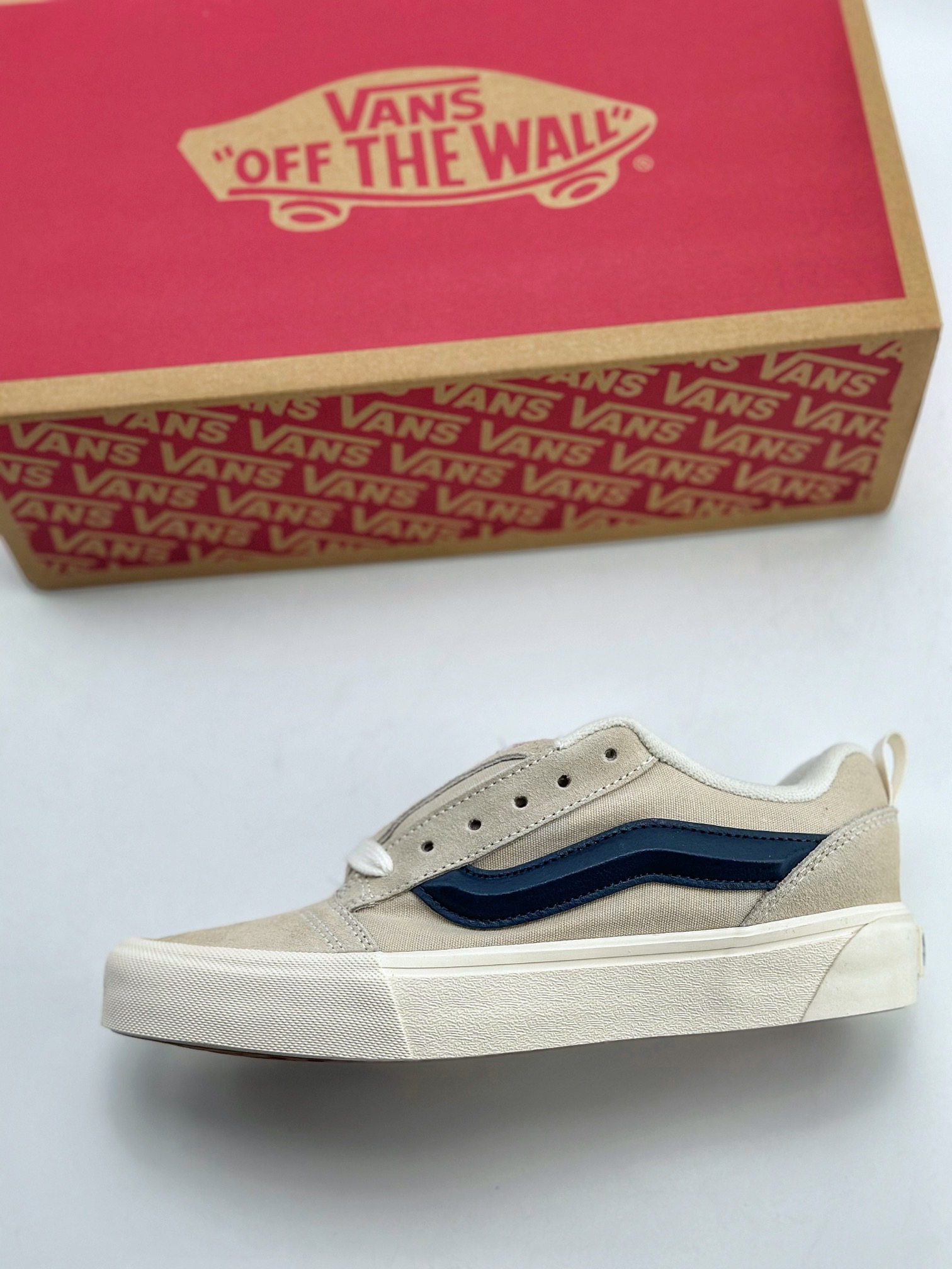 140 Vans Classics Knu Skool 灰蓝厚鞋舌面包鞋 Vans超火的土豆鞋