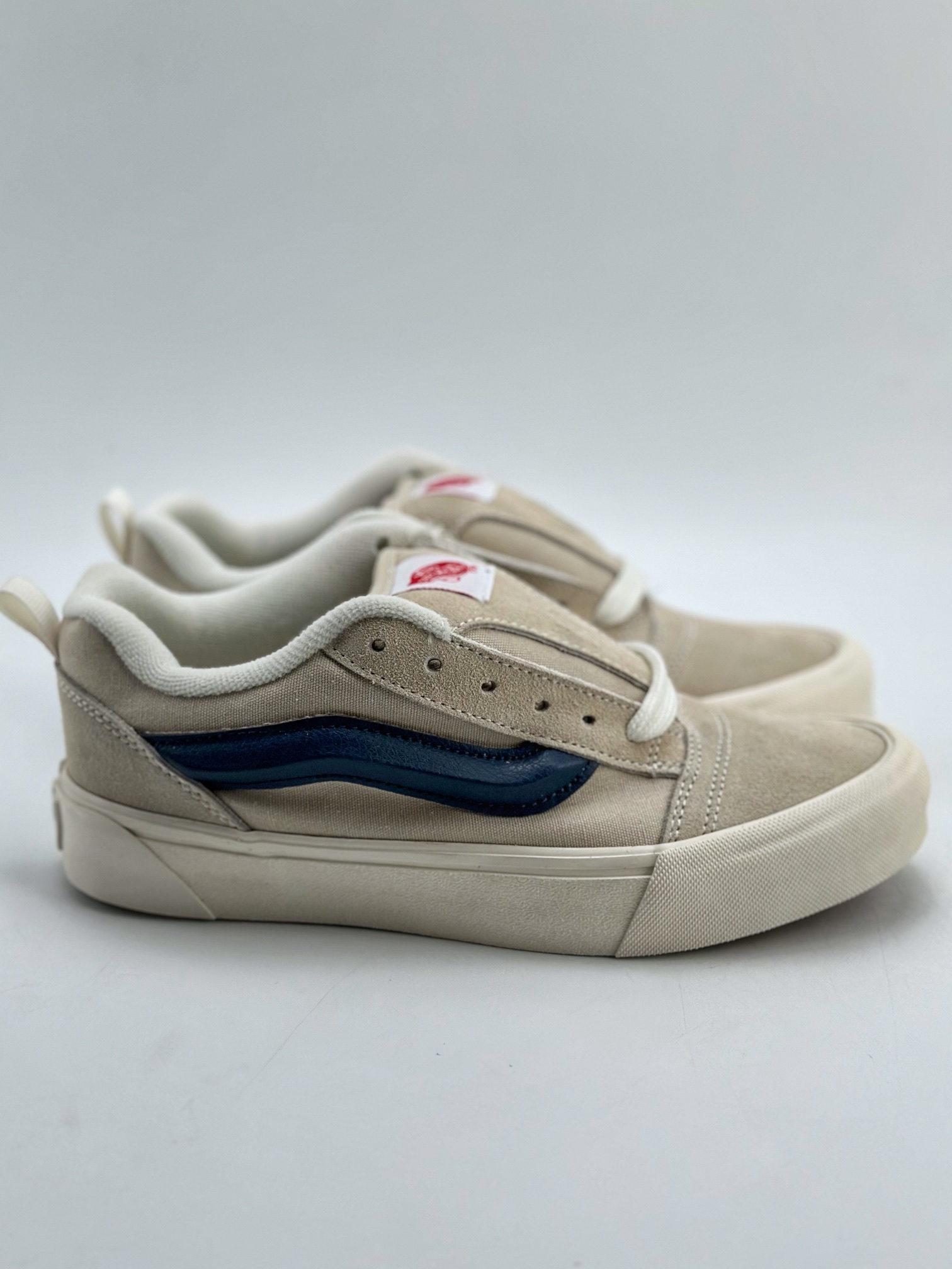 140 Vans Classics Knu Skool 灰蓝厚鞋舌面包鞋 Vans超火的土豆鞋