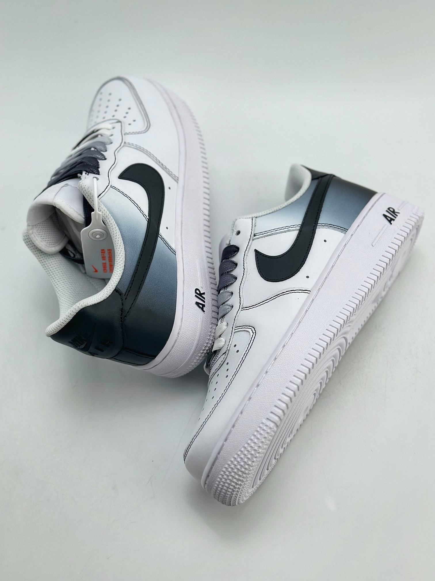 220 Nike Air Force 1 Low 07 白黑渐变 FN0366-101