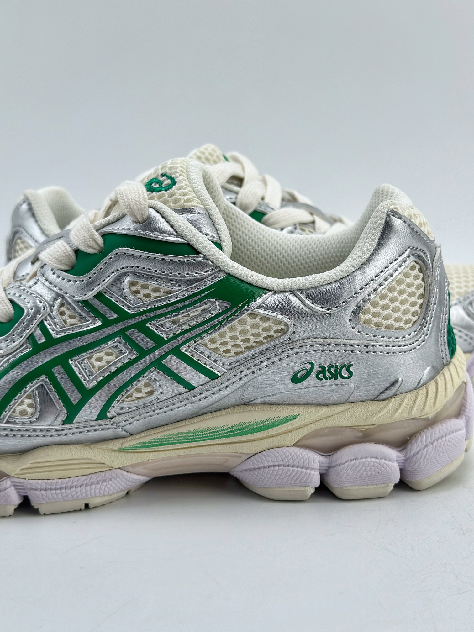 200 Asics Gel-NYC 纯原版本 白绿 亚瑟士运动休闲透气专业跑鞋  1201A971-200