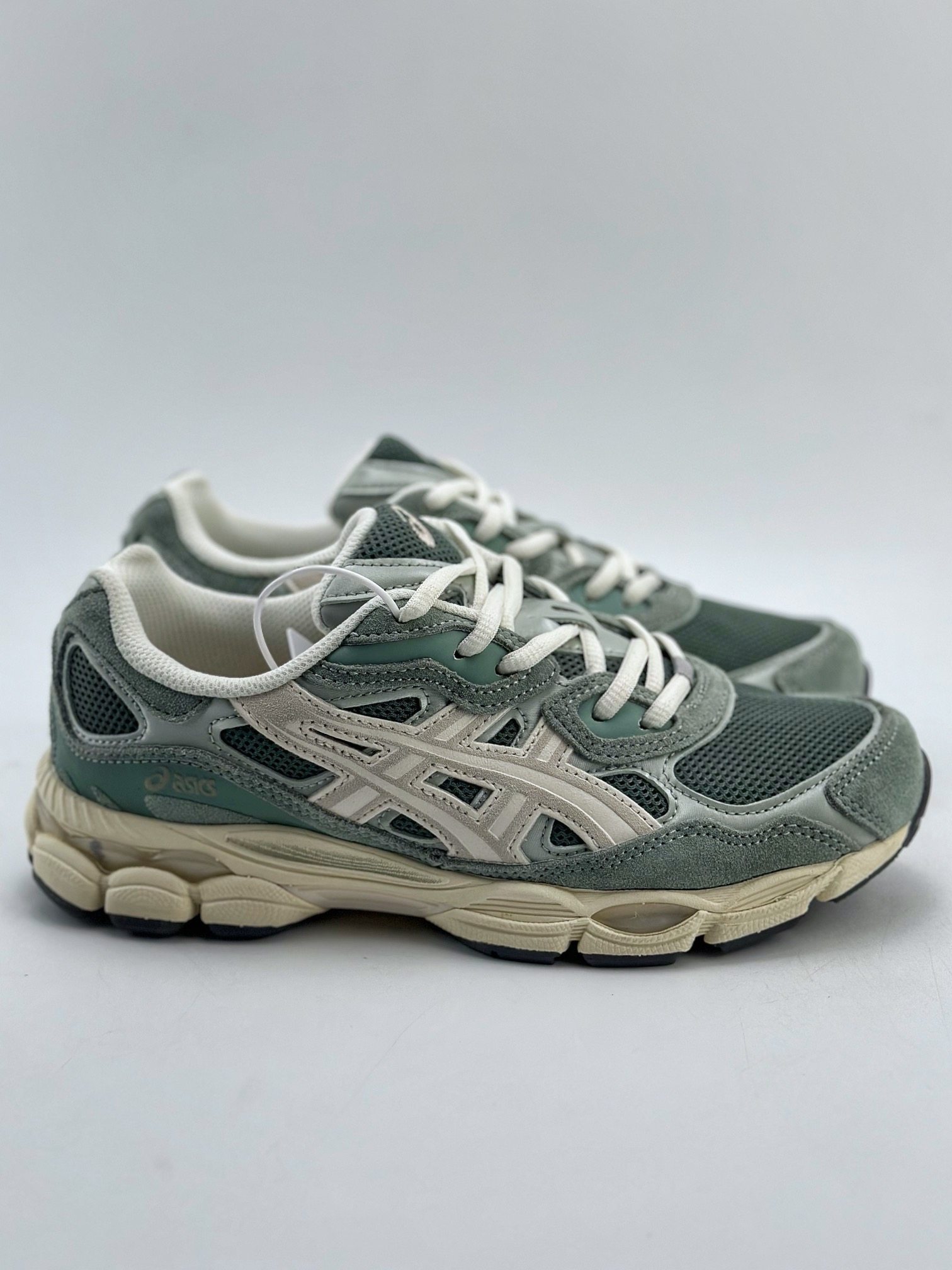 200 Asics Gel-NYC 纯原版本 白绿 亚瑟士运动休闲透气专业跑鞋 1201A383-302