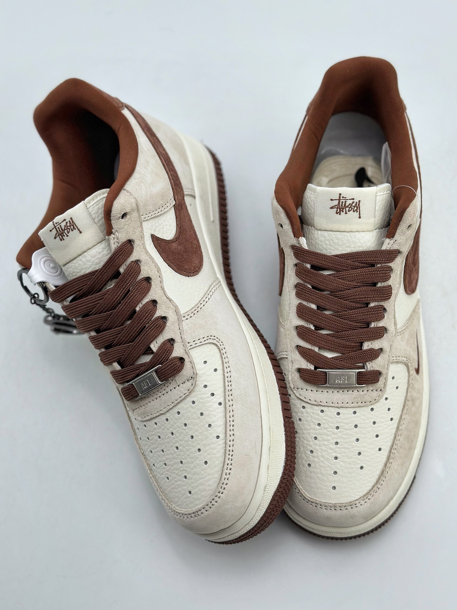 260 Nike Air Force 1 Low 07 x Stussy 斯图西白棕 HD1968-017