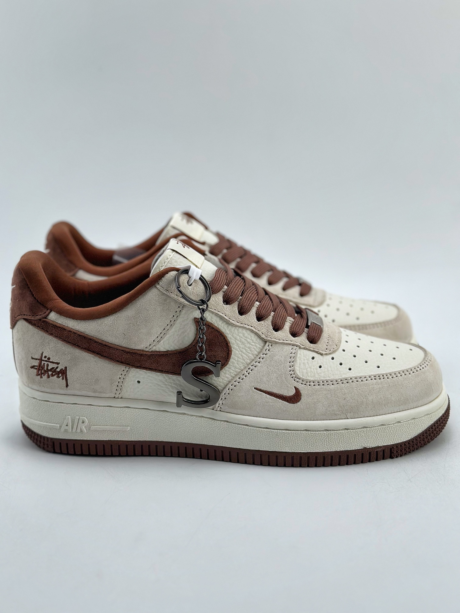 260 Nike Air Force 1 Low 07 x Stussy 斯图西白棕 HD1968-017