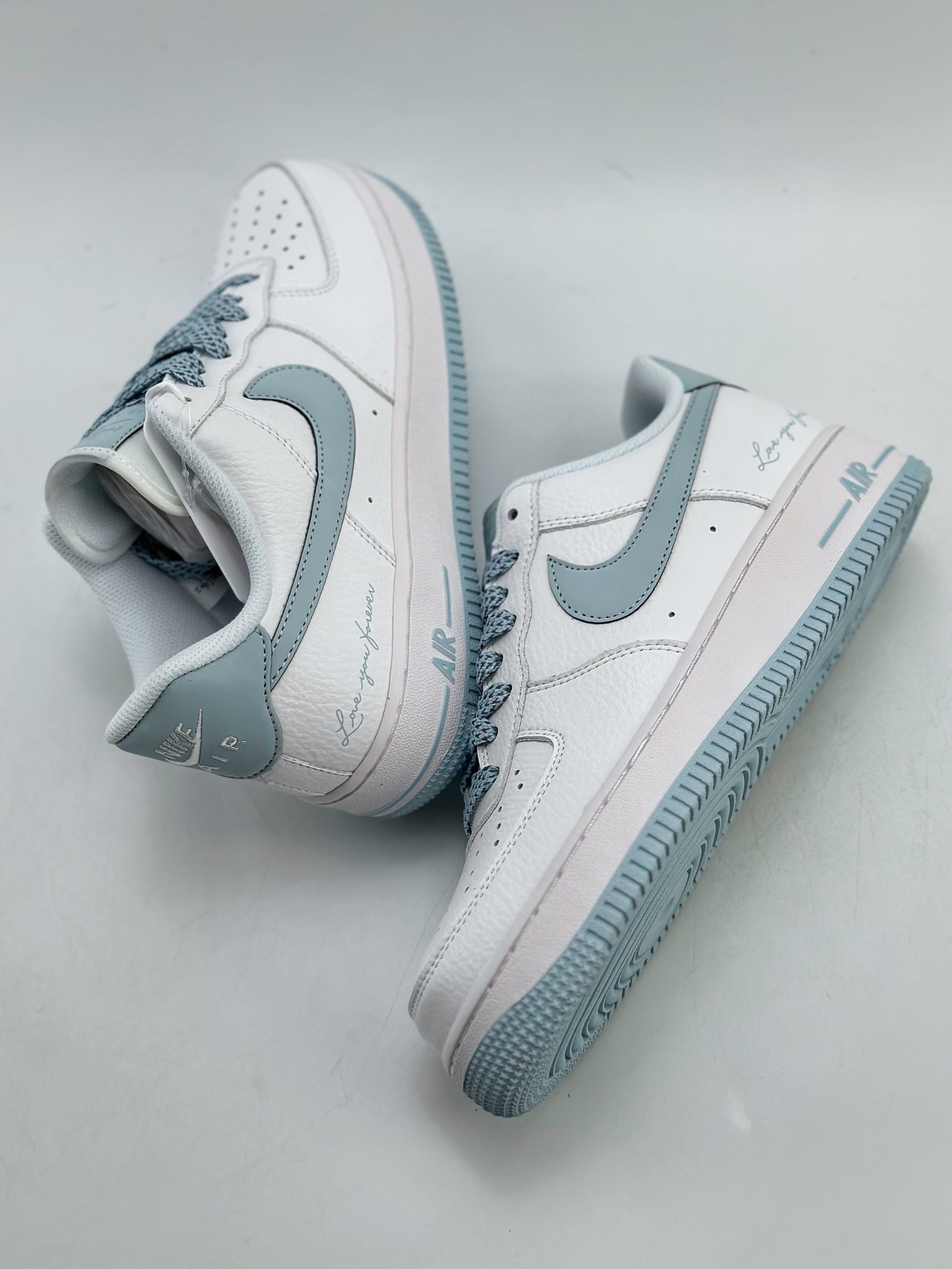 240 Nike Air Force 1 Low 07 签名白天蓝满天星 LO1718-061