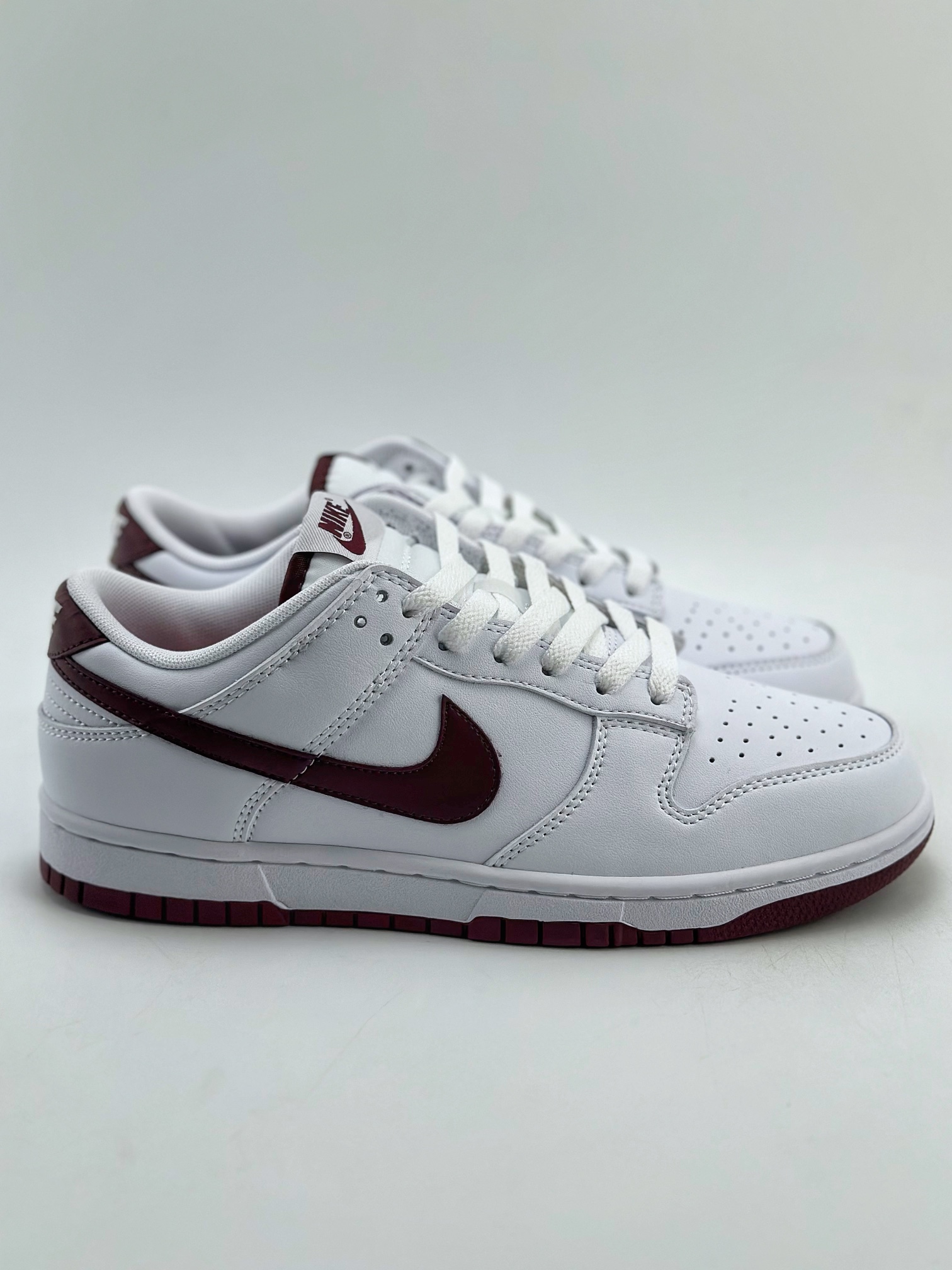 190 NIKE SB Dunk Low "Night Maroon" 白棕 DV0831-102