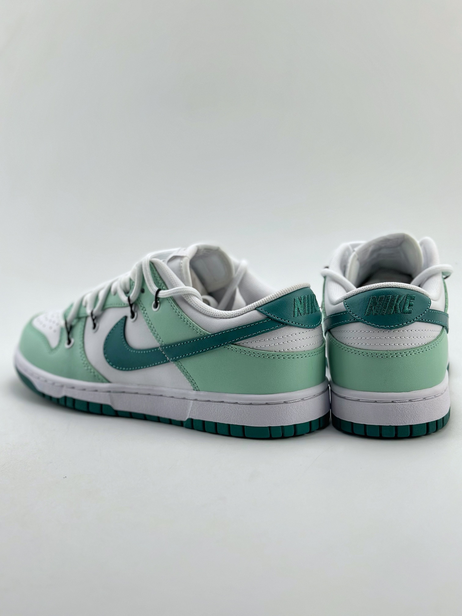 260 Nike SB Dunk Low 捣蛋玩偶 青绿薄荷 绿白 FD9911-101