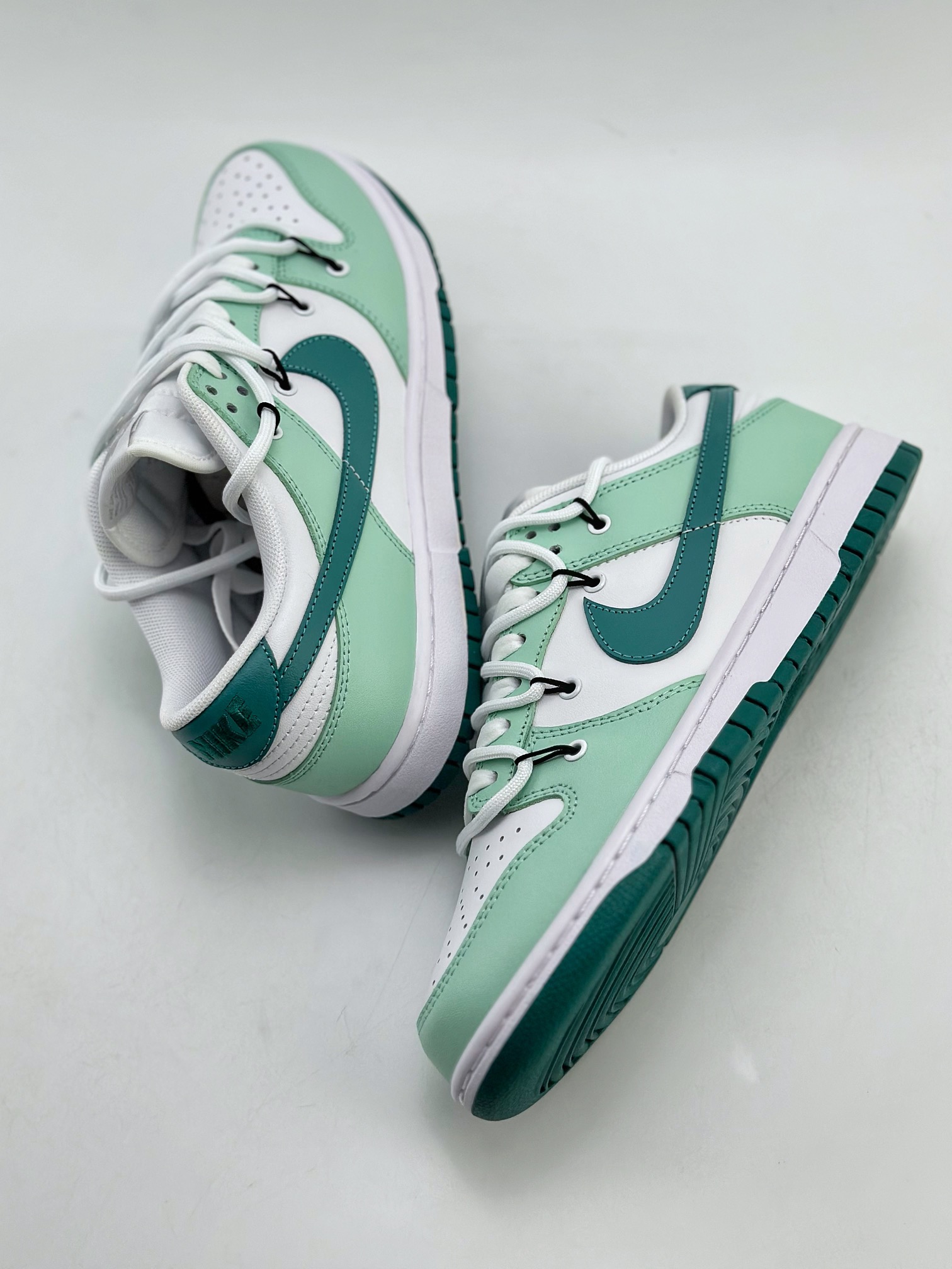 260 Nike SB Dunk Low 捣蛋玩偶 青绿薄荷 绿白 FD9911-101