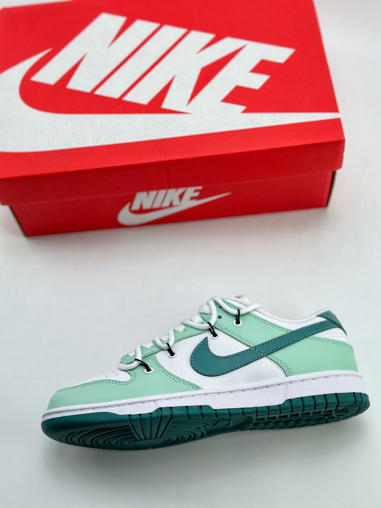 260 Nike SB Dunk Low 捣蛋玩偶 青绿薄荷 绿白 FD9911-101