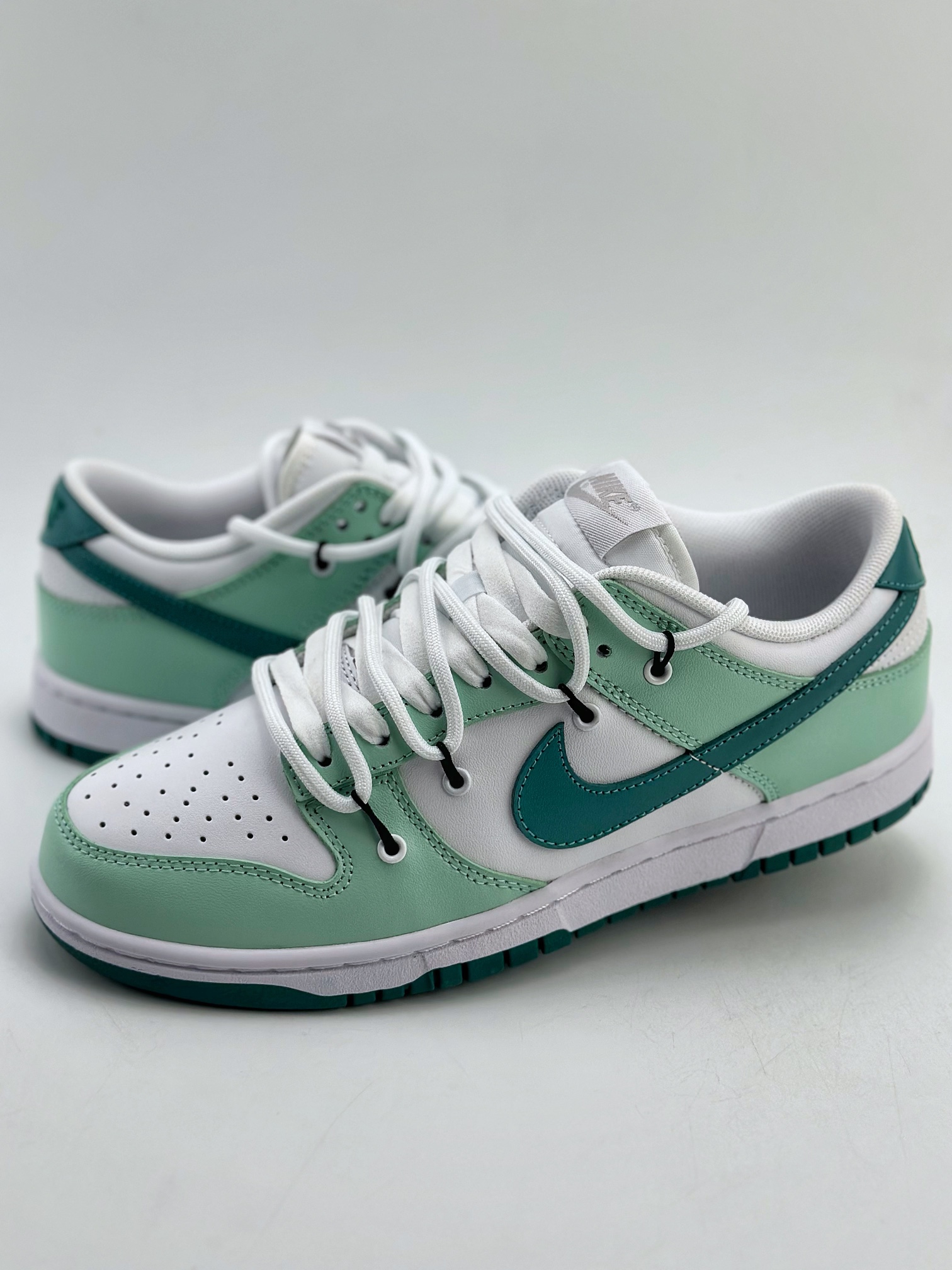 260 Nike SB Dunk Low 捣蛋玩偶 青绿薄荷 绿白 FD9911-101