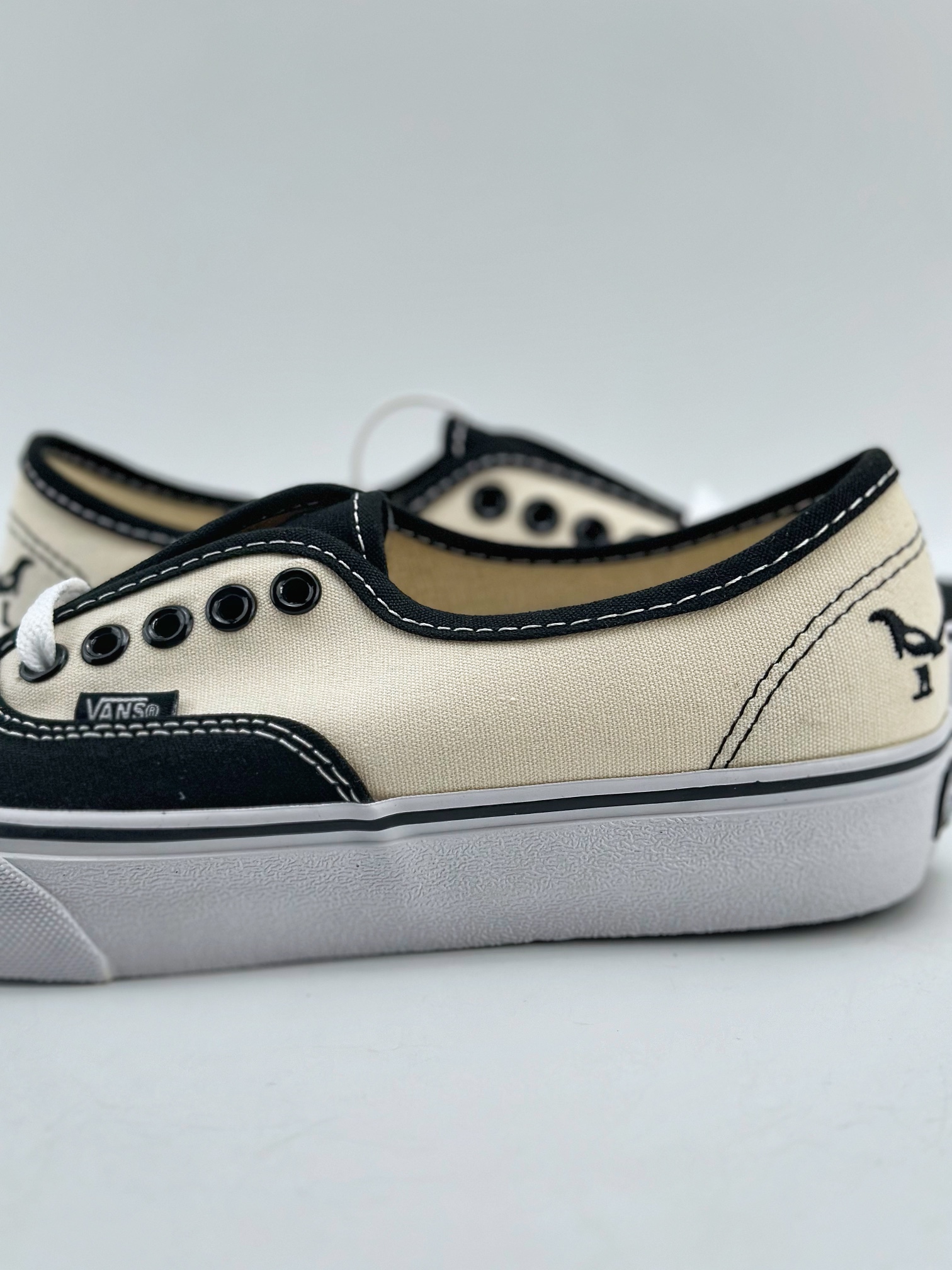 150 VANS Authentic和平鸽经典黑白 Vans 和平鸽系列板鞋 VN000CR5BPB1