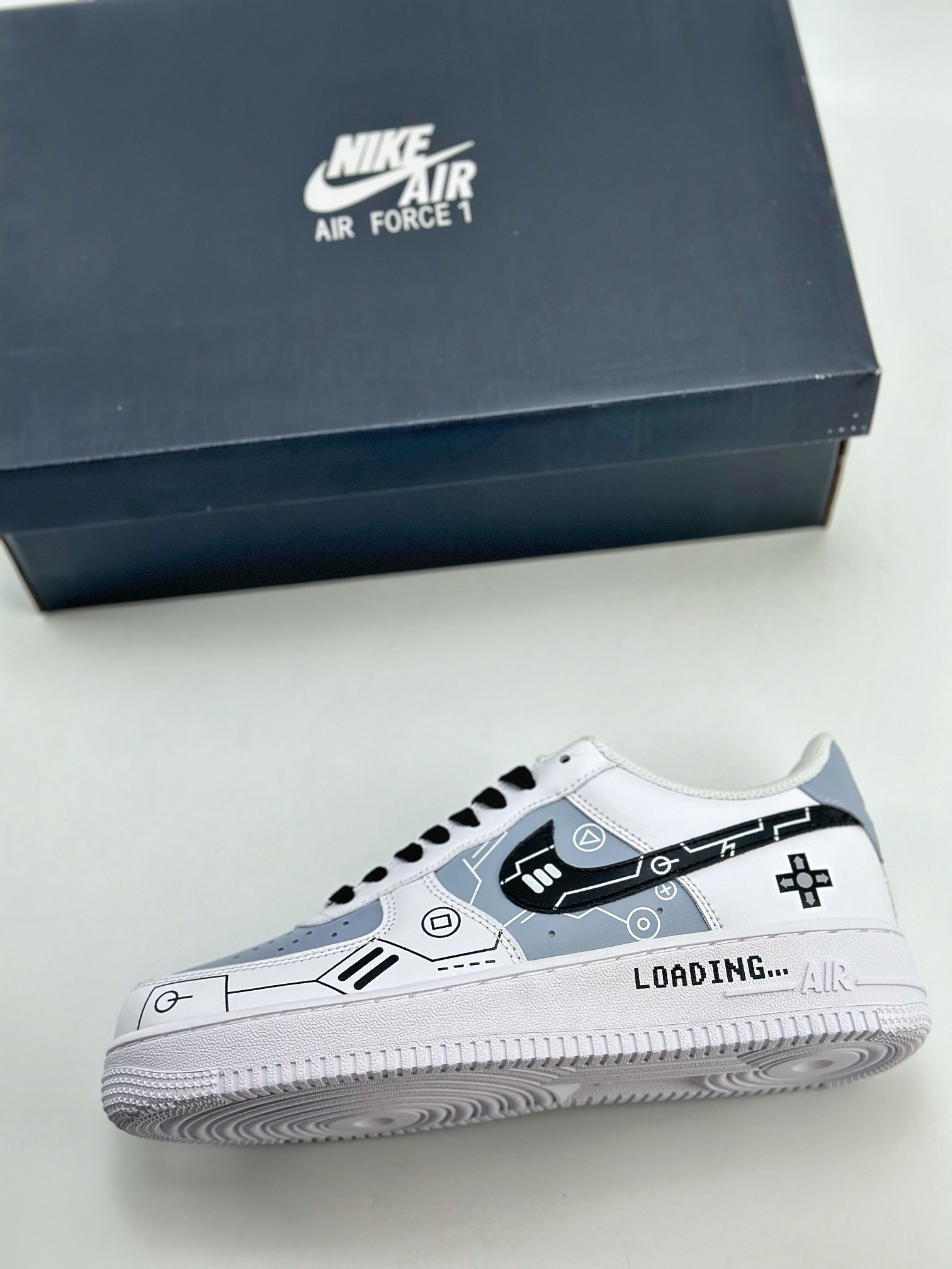 240 Nike Air Force 1 Low 07 野鹤制造 电玩 黑白灰