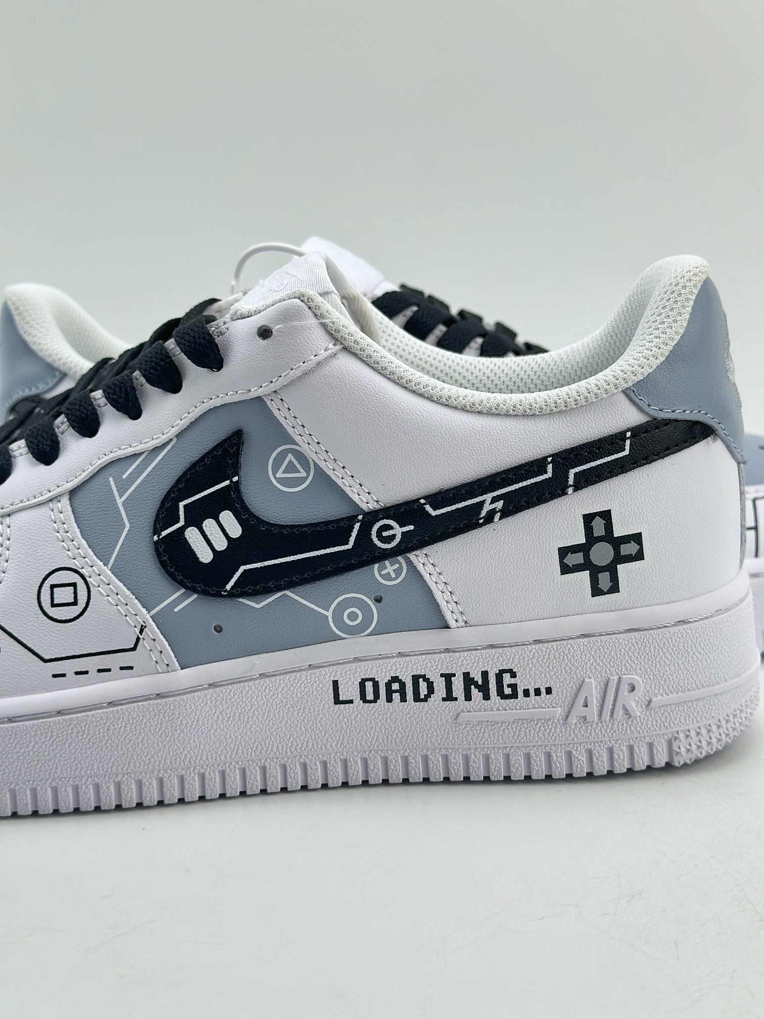 240 Nike Air Force 1 Low 07 野鹤制造 电玩 黑白灰