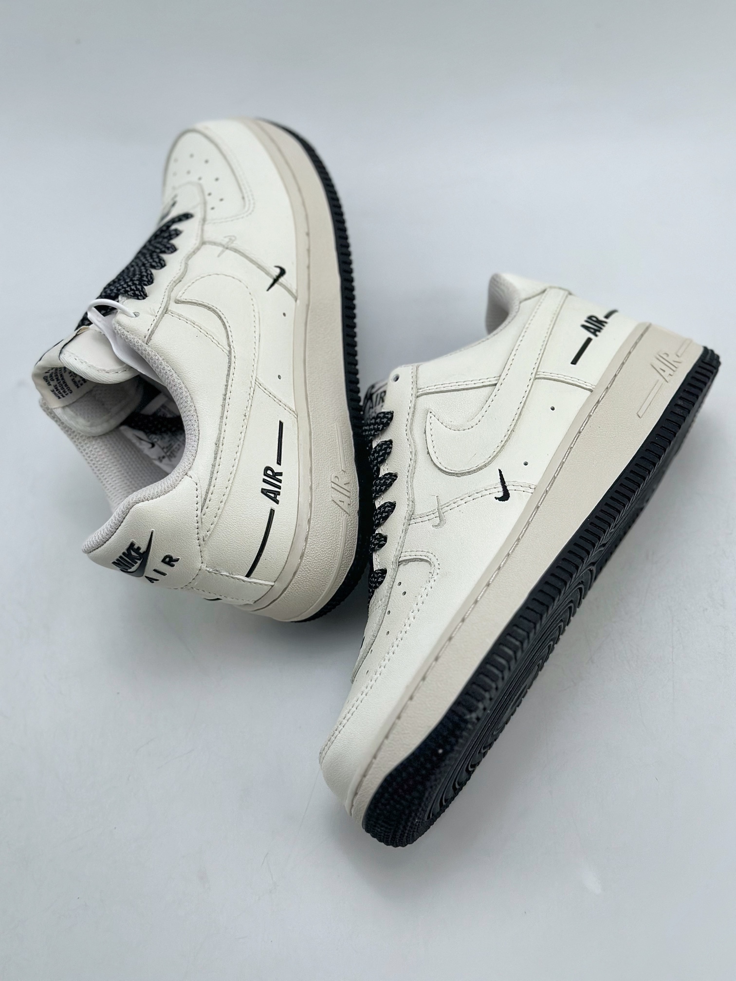 240 Nike Air Force 1 Low 07 小双钩米白满天星 CJ1379-602