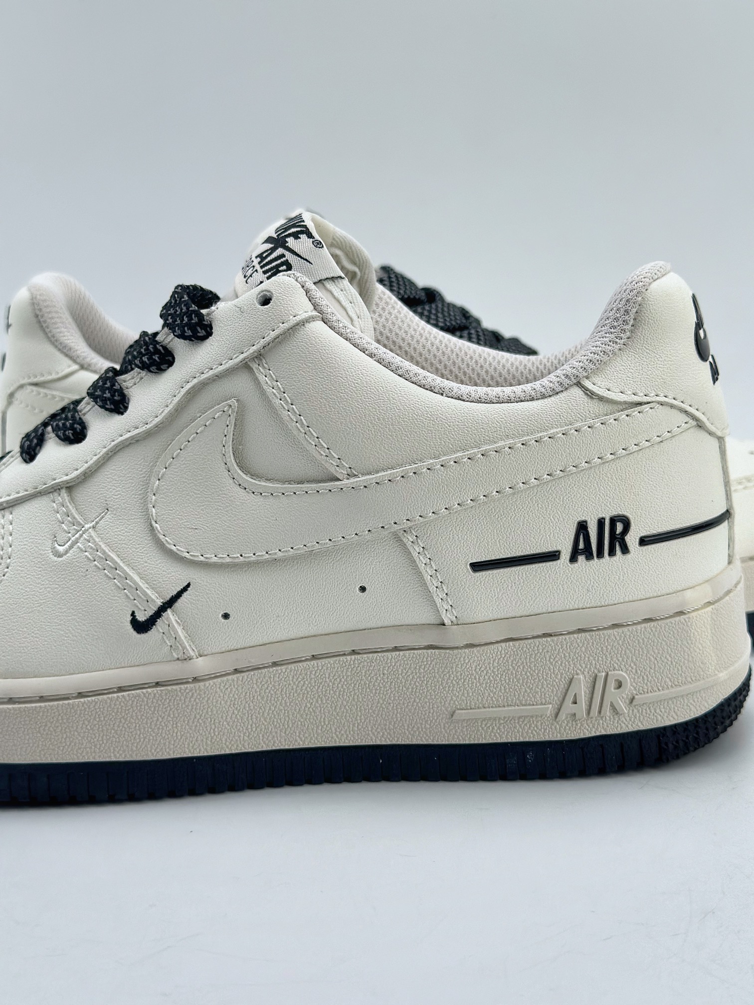 240 Nike Air Force 1 Low 07 小双钩米白满天星 CJ1379-602