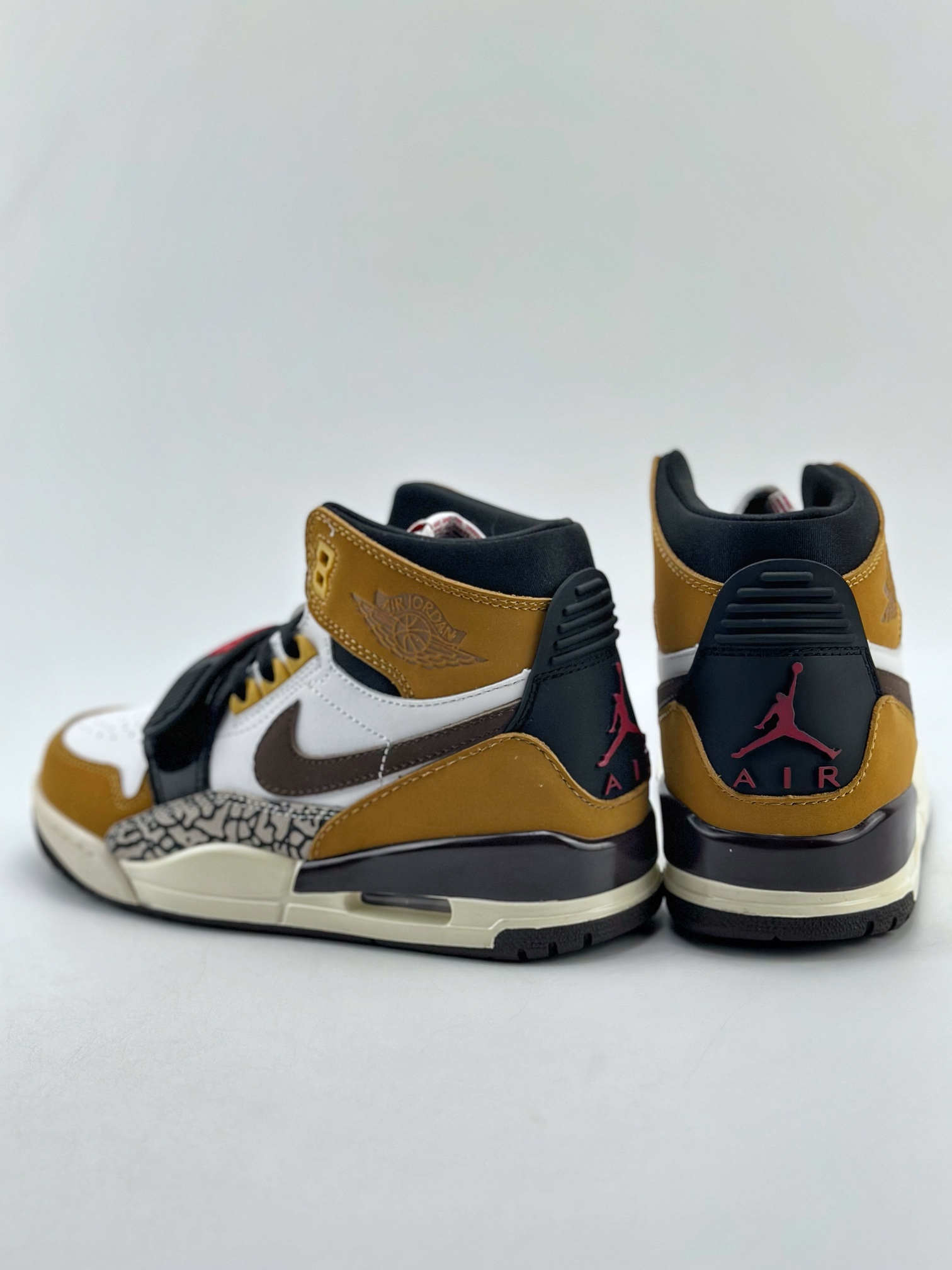 260  Nike Air Jordan Legacy 312 High 乔丹最强三合一混合版 AV3922-102