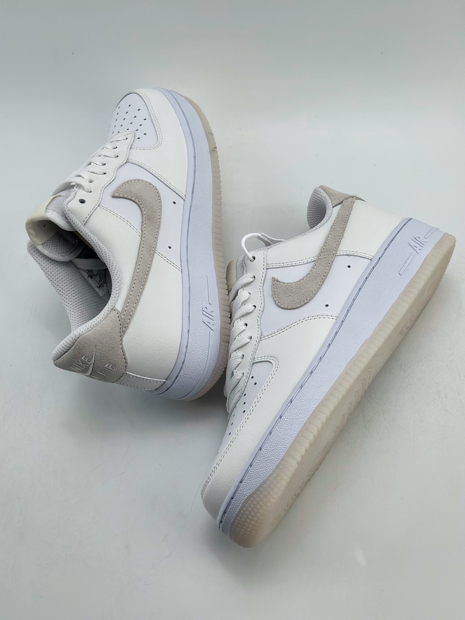 Nike Air Force 1 Low 07 米白毛勾 FN5832-100