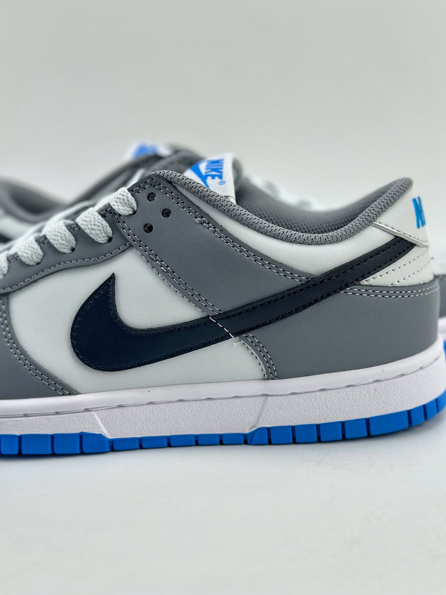 190 NIKE SB Dunk Low 白蓝灰 FB9109-001