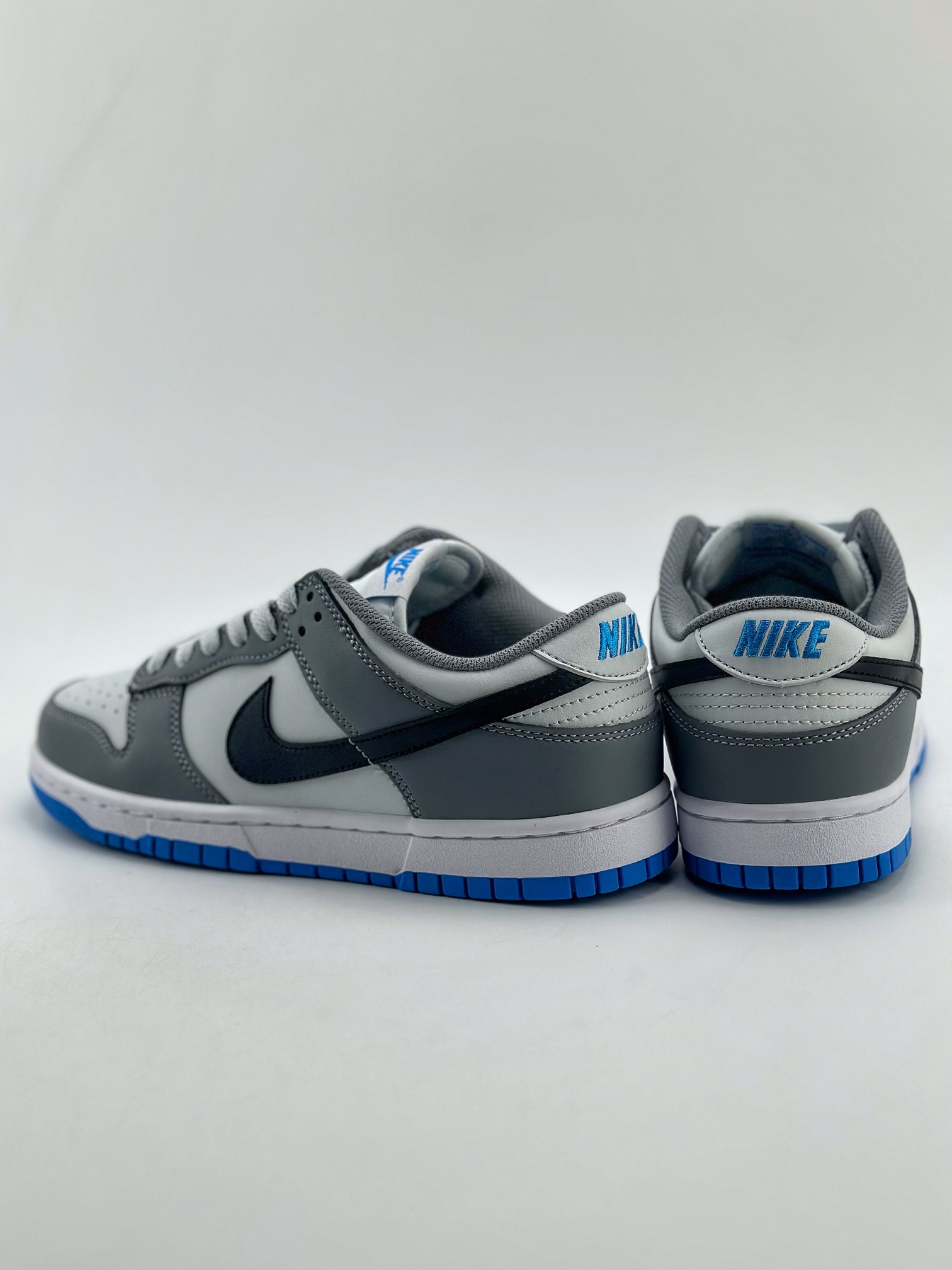 190 NIKE SB Dunk Low 白蓝灰 FB9109-001