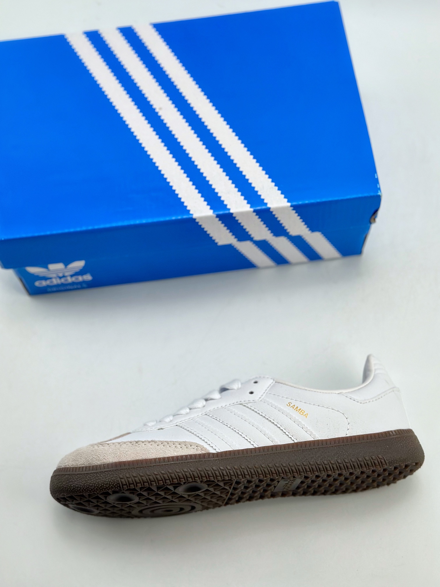 120 adidas originals Samba OG 白  IE3439