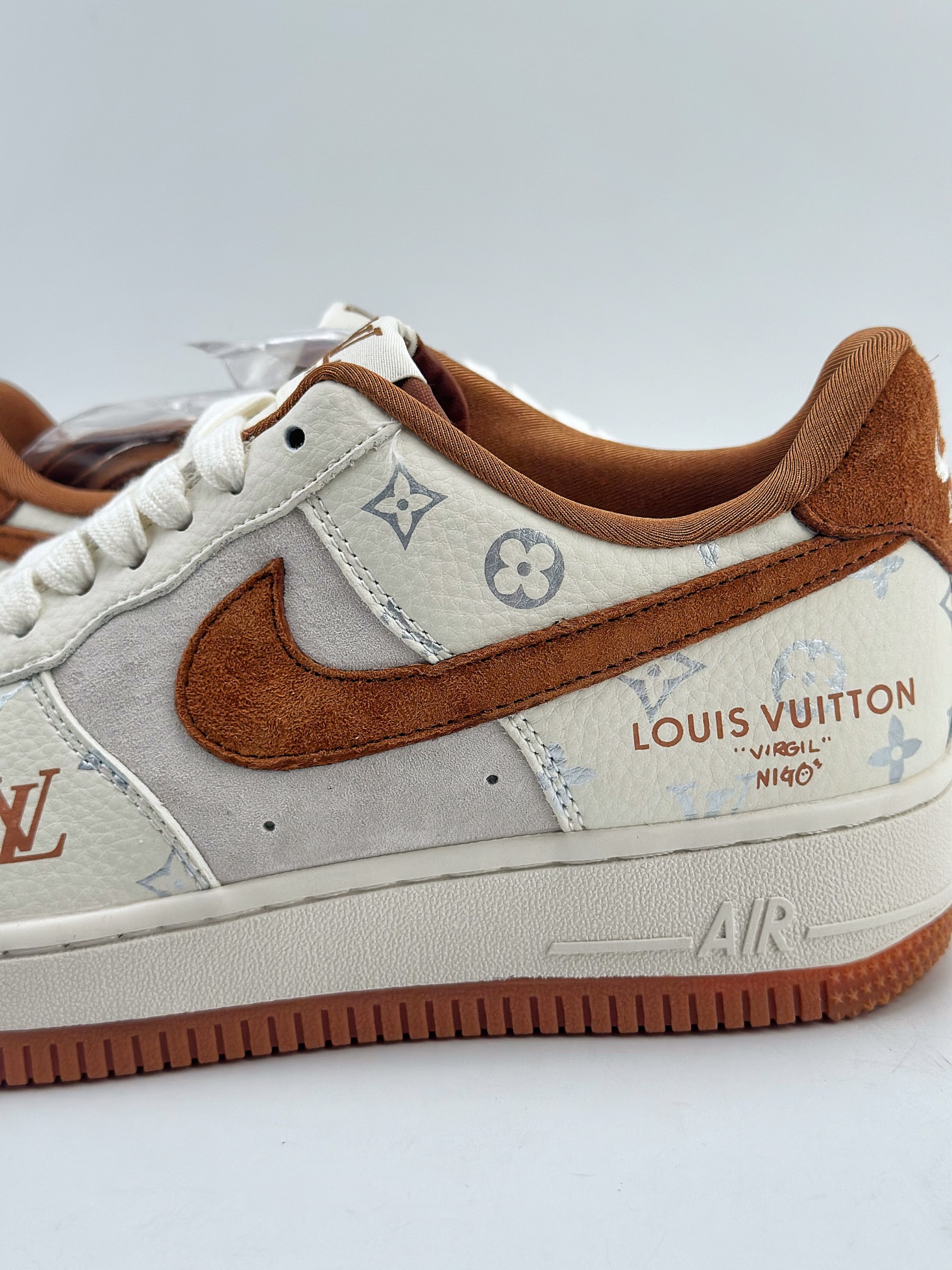 260 Nike Air Force 1 Low 07 x Louis Vuitton 白棕印花 CV1724-112